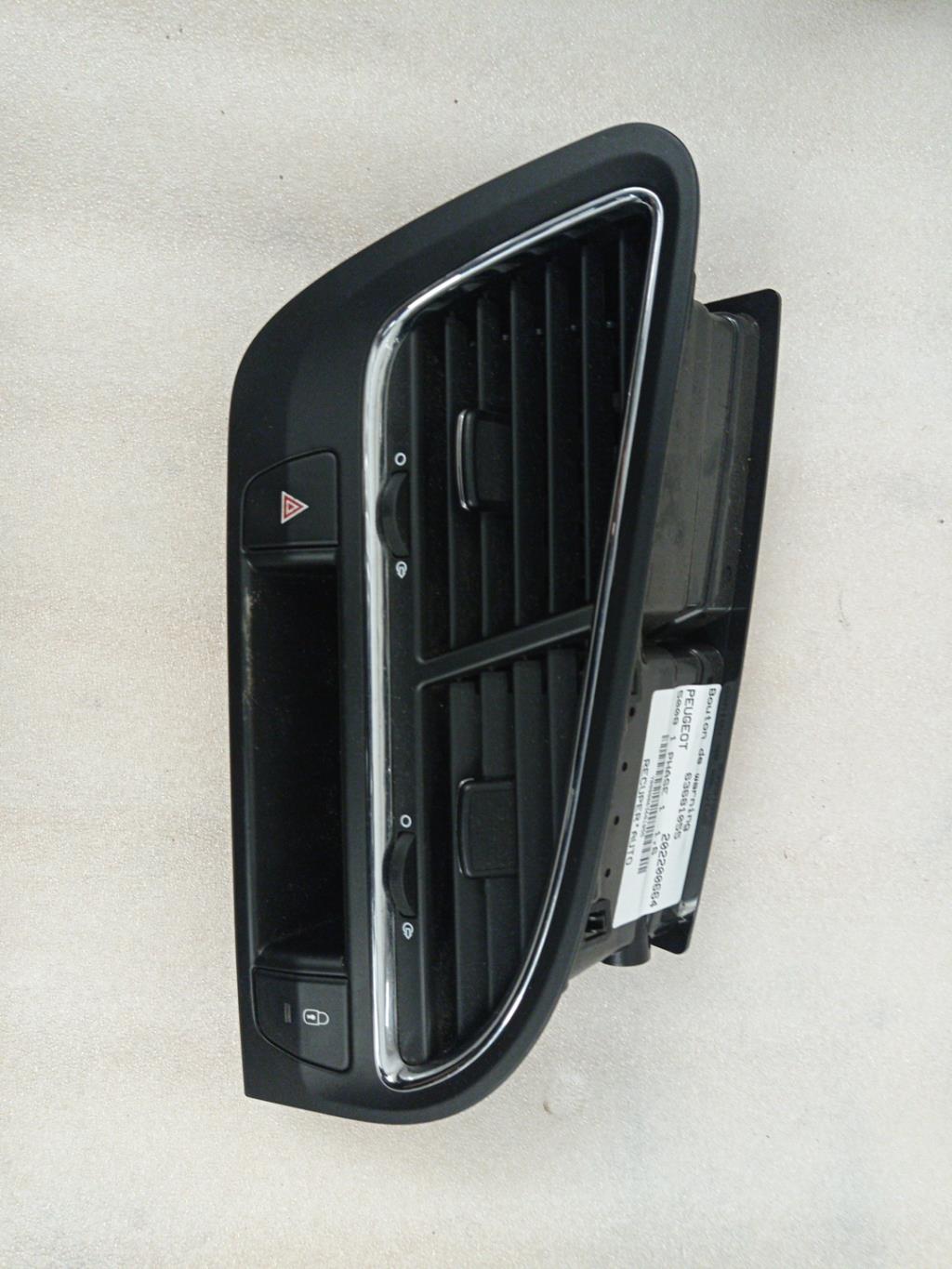 Bouton de warning PEUGEOT 5008 1 PHASE 1 Diesel - 1