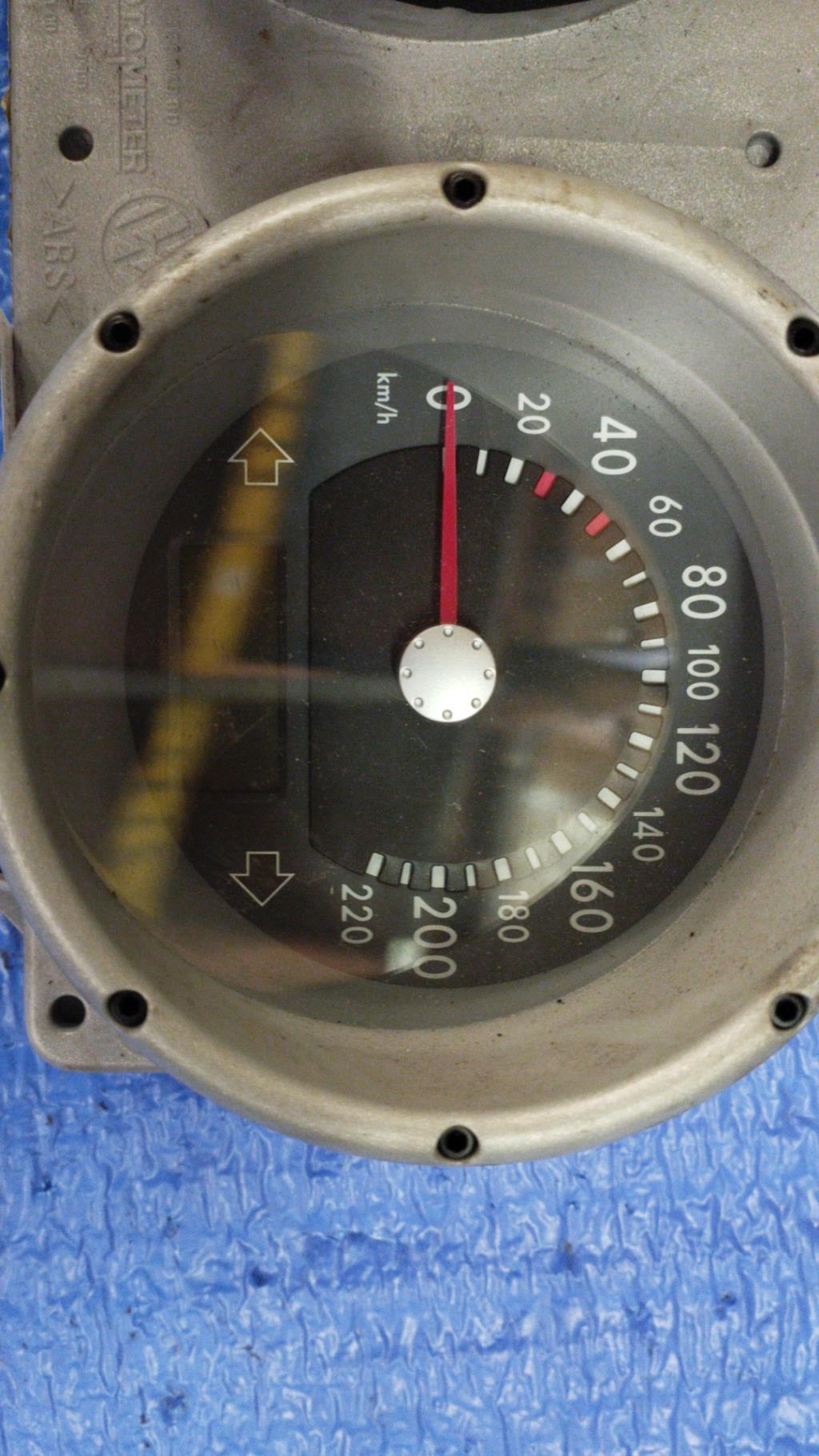 Tachimetro VOLKSWAGEN POLO 3 PHASE 1 Gasolina - 1