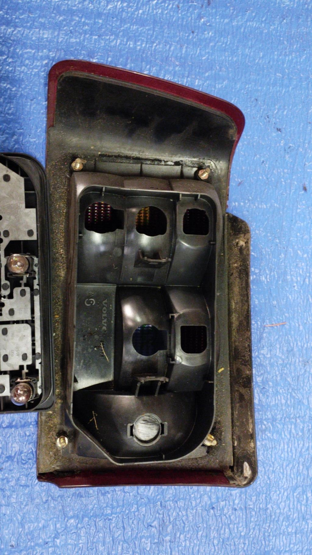Fanale posteriore principale destro (luci) VOLVO 440 PHASE 2 Gasolina - 1