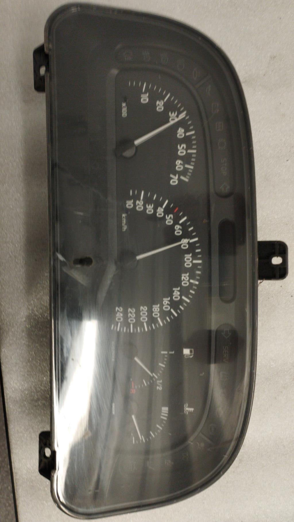 Compteur RENAULT LAGUNA 1 PHASE 2 Diesel - 1