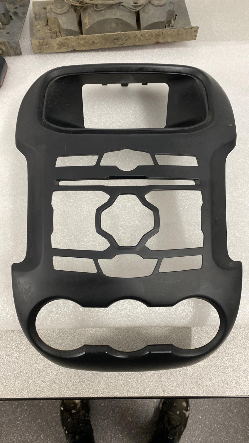 Console central (interieur plastique) FORD RANGER 4 PHASE 1 Diesel - 1