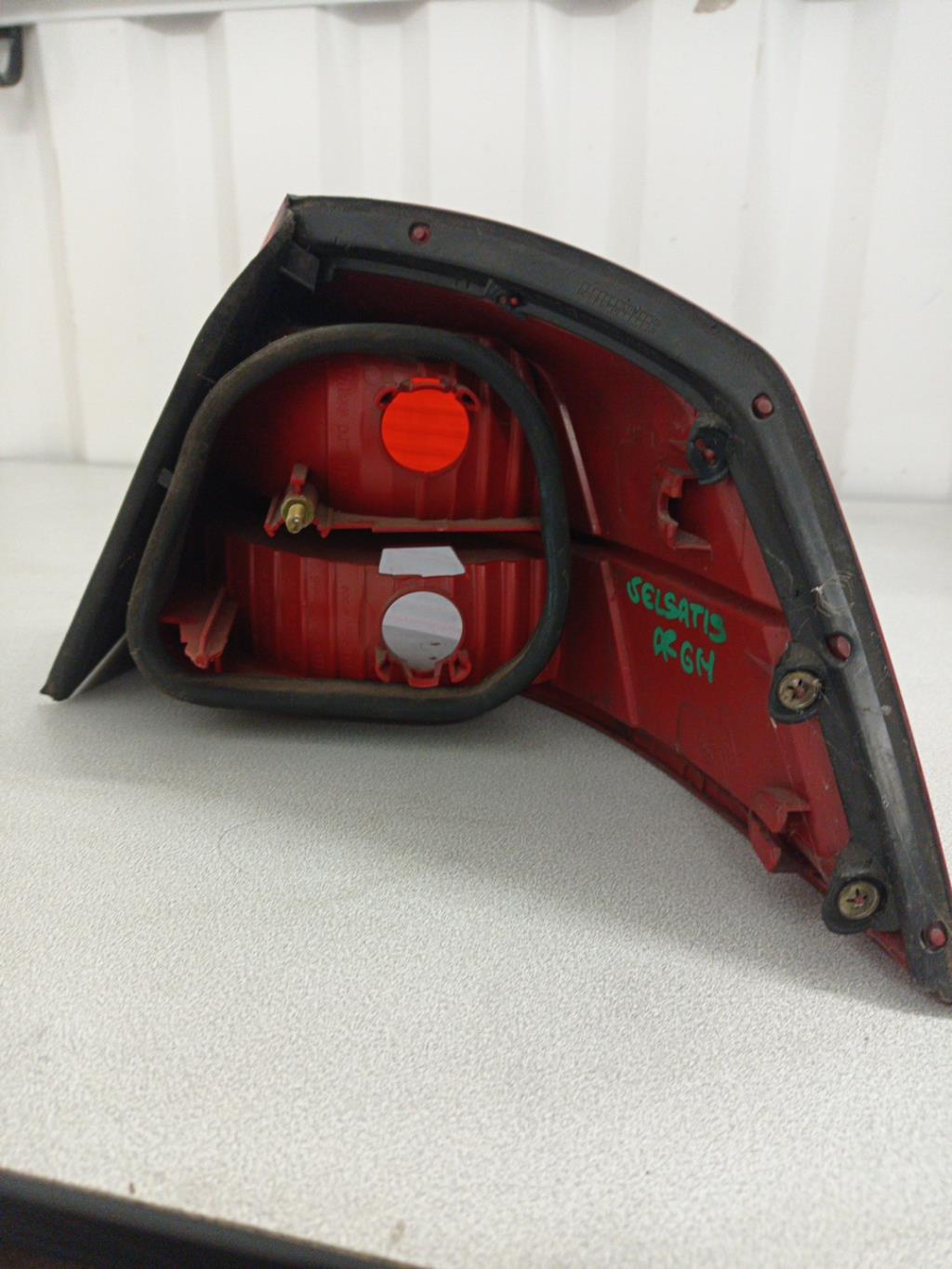 Fanale posteriore principale sinistro (luci) RENAULT VEL SATIS PHASE 1 Diésel - 1
