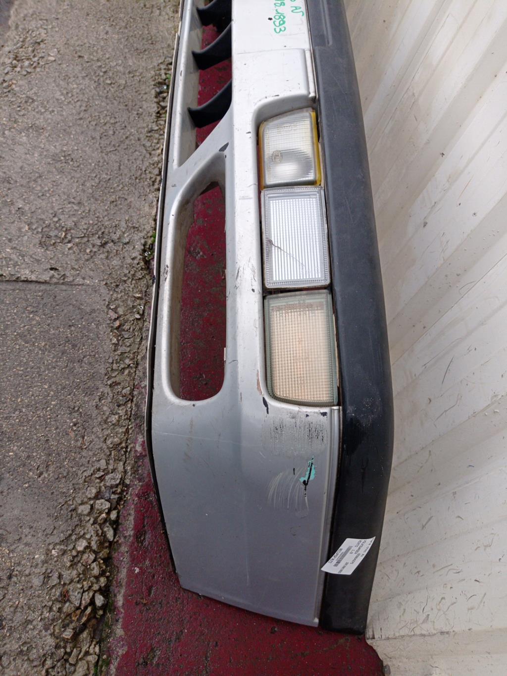 Paraurti anteriore VOLKSWAGEN VENTO Diésel - 1