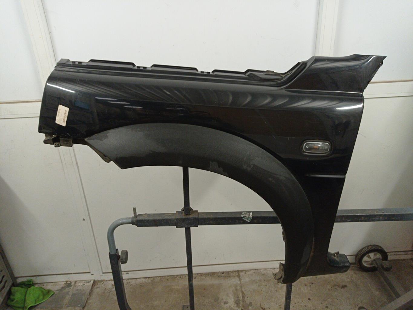 Parafango anteriore sinistro LAND ROVER FREELANDER 1 PHASE 3 Diésel - 1