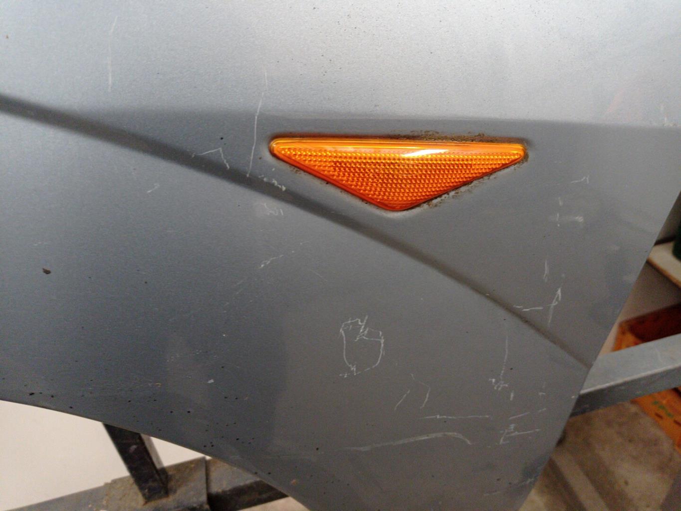 Parafango anteriore sinistro FORD FOCUS 1 BREAK Diésel - 1