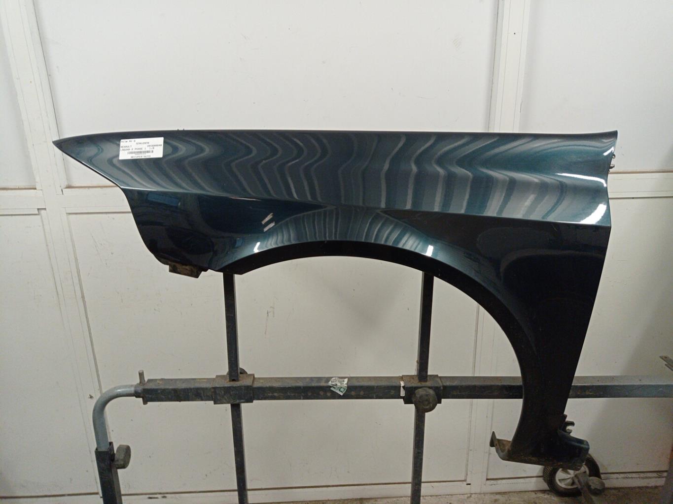 Parafango anteriore sinistro RENAULT LAGUNA 2 PHASE 1 Diésel - 1
