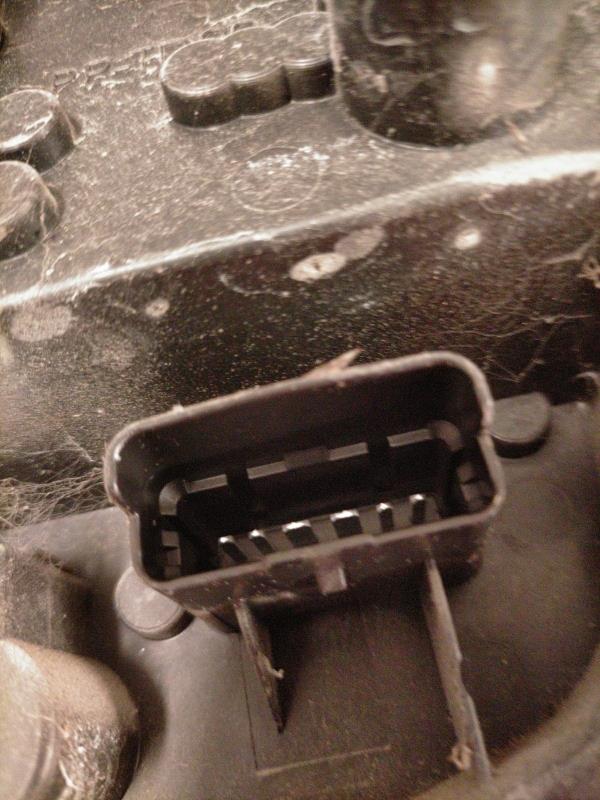Fanale posteriore principale sinistro (luci) RENAULT CLIO 3 PHASE 1 Diésel - 1