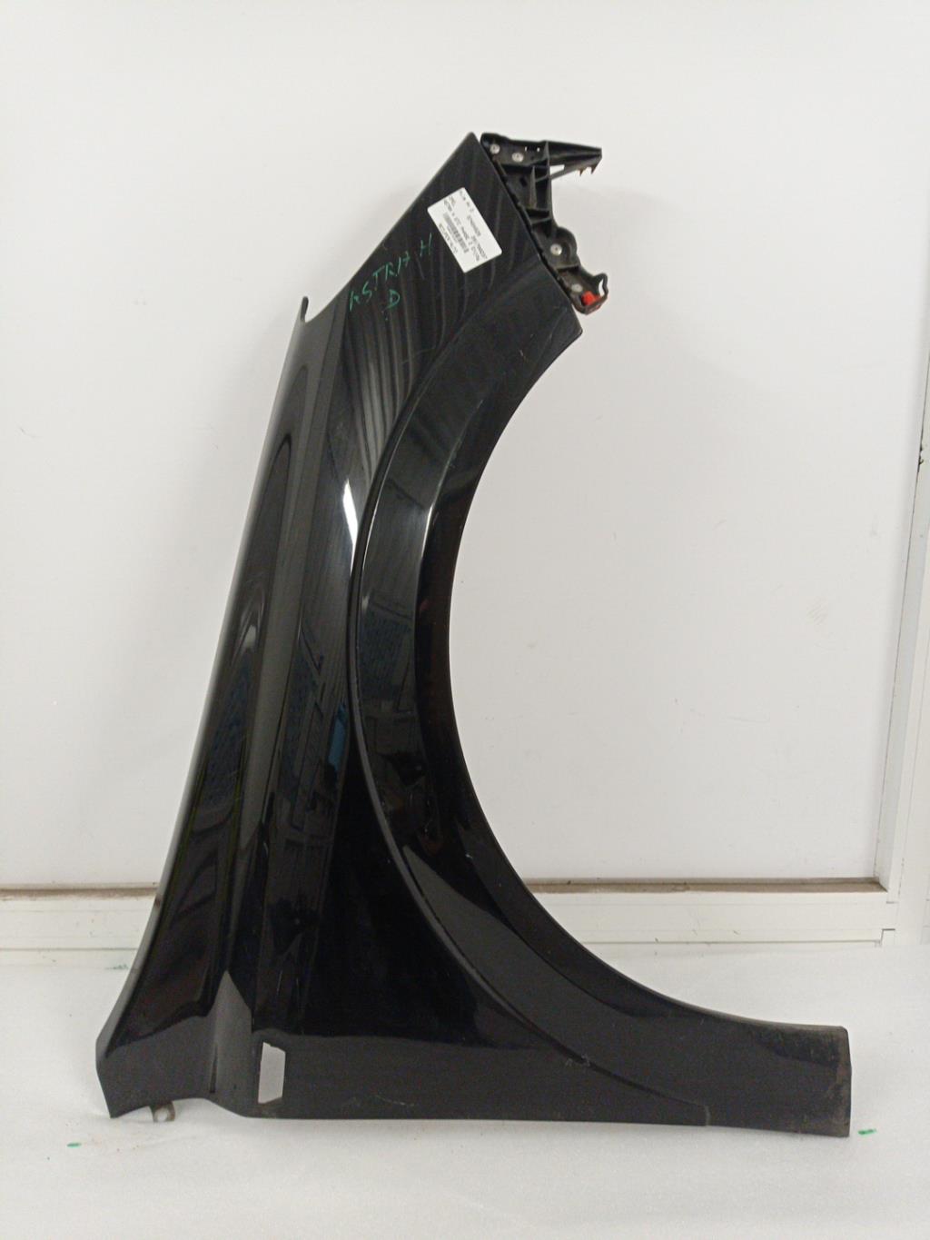 Parafango anteriore destro OPEL ASTRA H GTC PHASE 2 Gasolina - 1