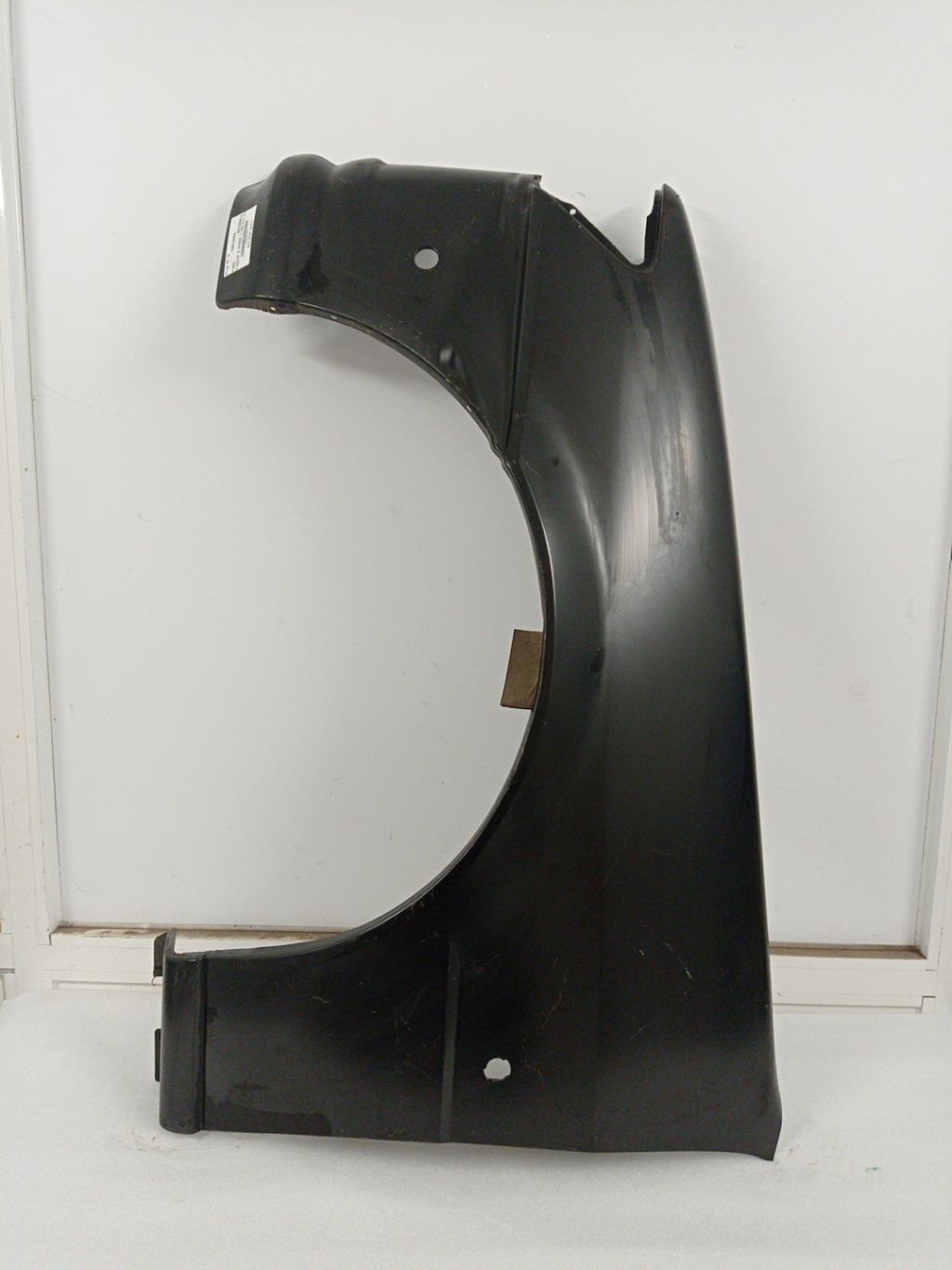 Parafango anteriore sinistro FORD FIESTA 3 PHASE 1 Gasolina - 1