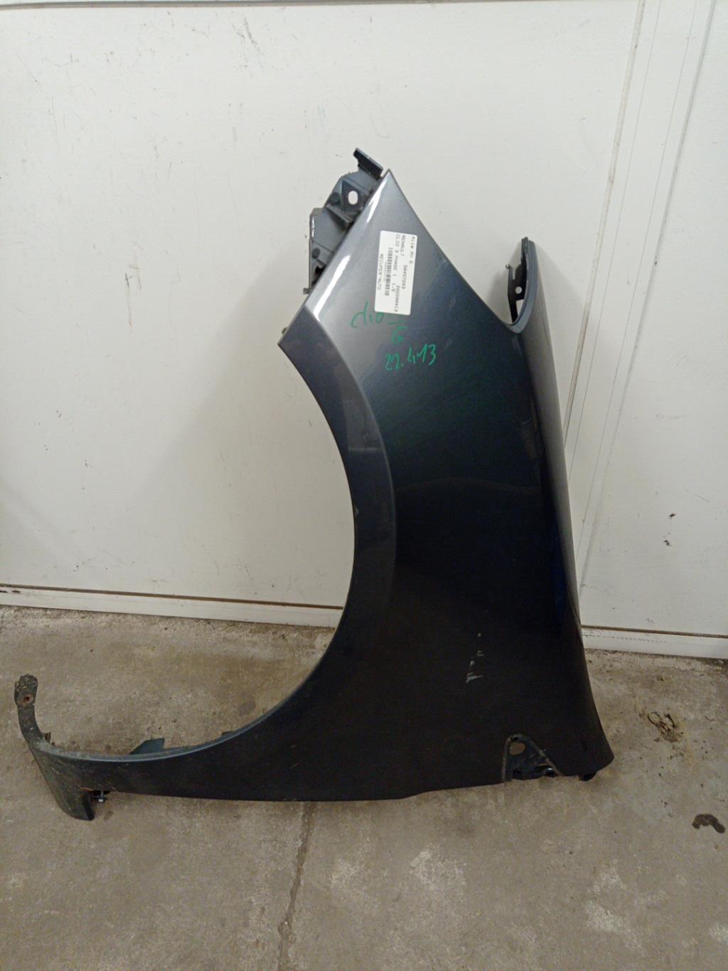 Parafango anteriore sinistro RENAULT CLIO 3 PHASE 1 Diésel - 1