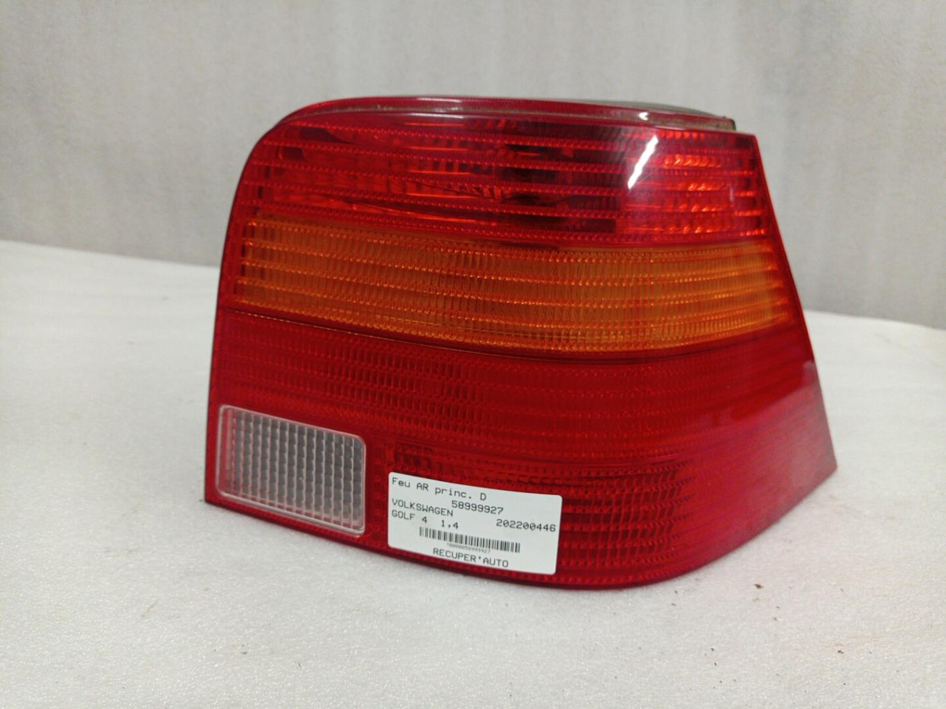 Fanale posteriore principale destro (luci) VOLKSWAGEN GOLF 4 Gasolina - 1