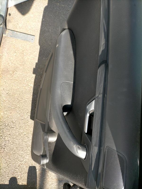 Puerta trasera izquierda AUDI A4 2 AVANT PHASE 1 BREAK Diésel - 1
