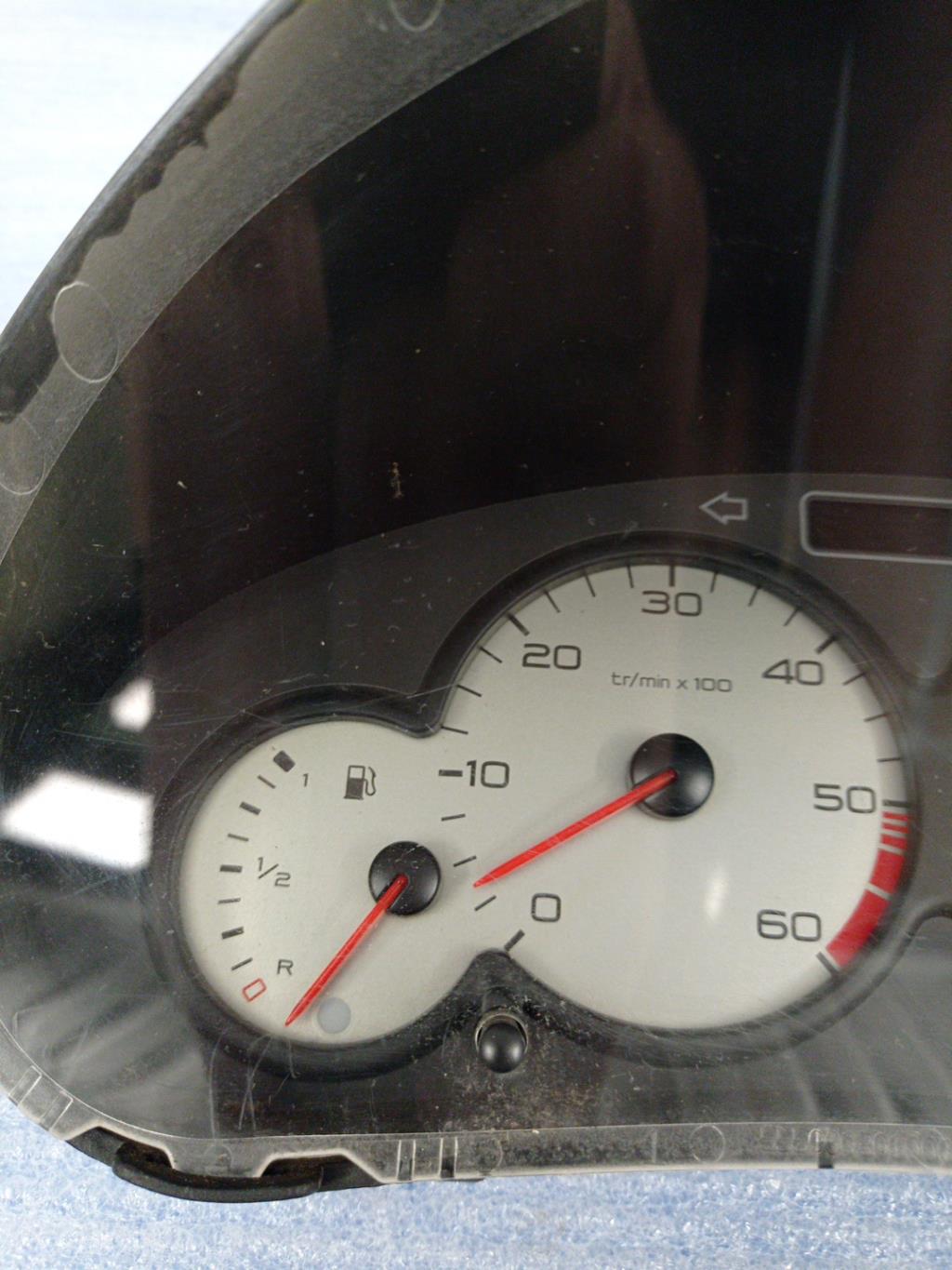 Compteur PEUGEOT PARTNER 1 PHASE 2 Diesel - 1