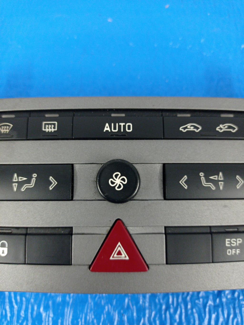 Commande chauffage PEUGEOT 407 PHASE 1 Diesel - 1