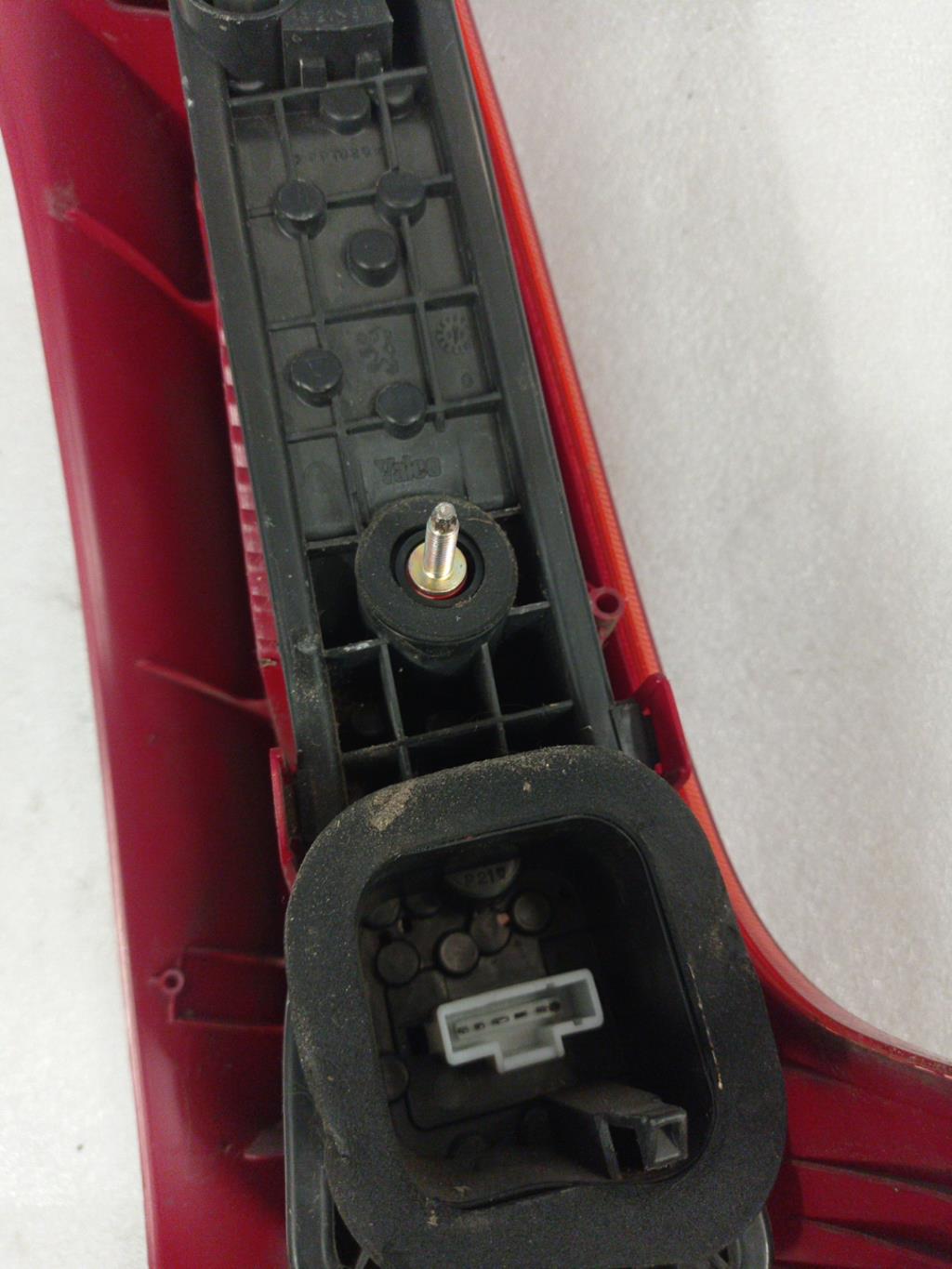 Fanale posteriore principale sinistro (luci) PEUGEOT 206 PHASE 1 BREAK Gasolina - 1