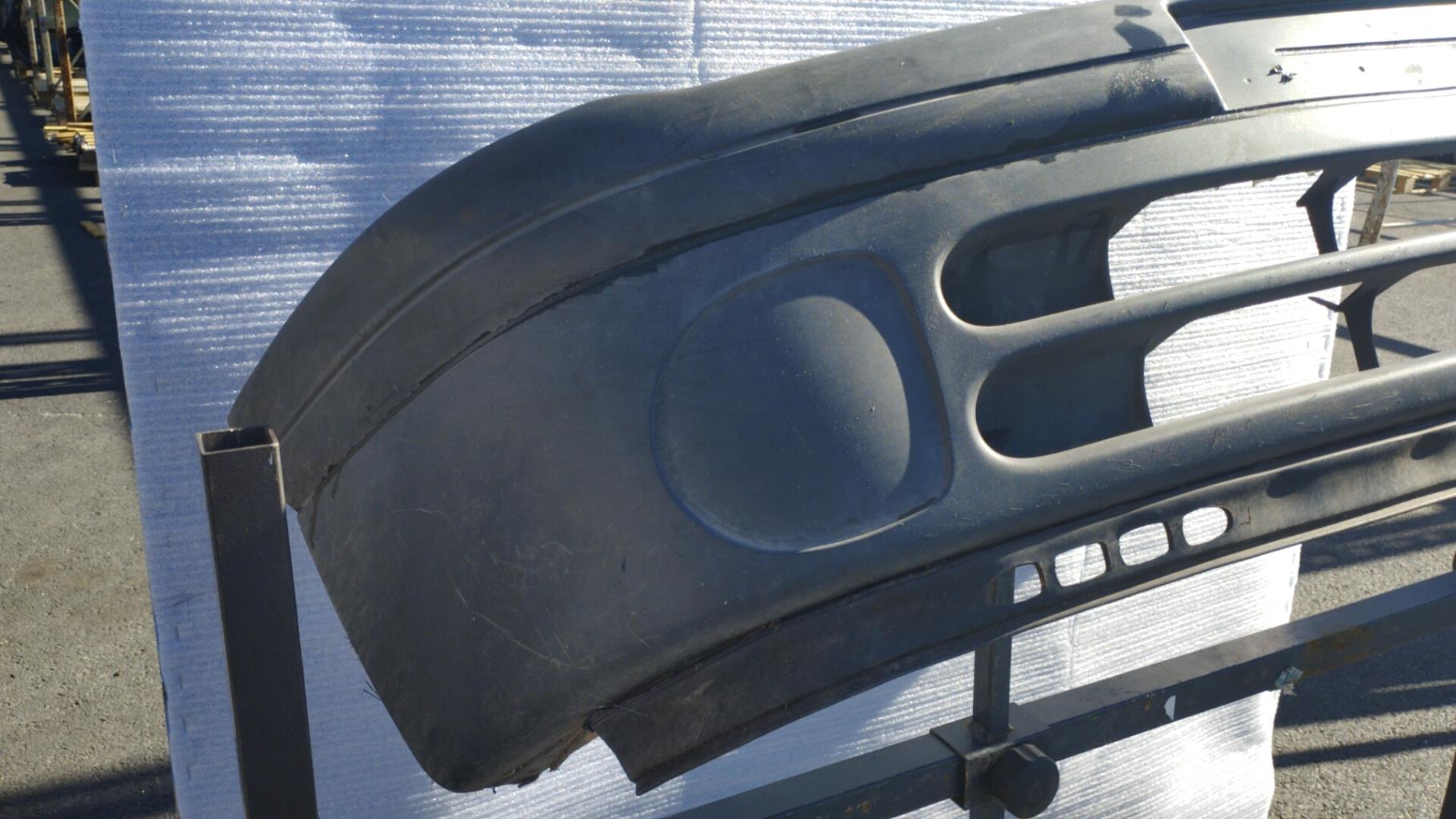 Pare choc avant RENAULT CLIO 2 PHASE 2  - 1