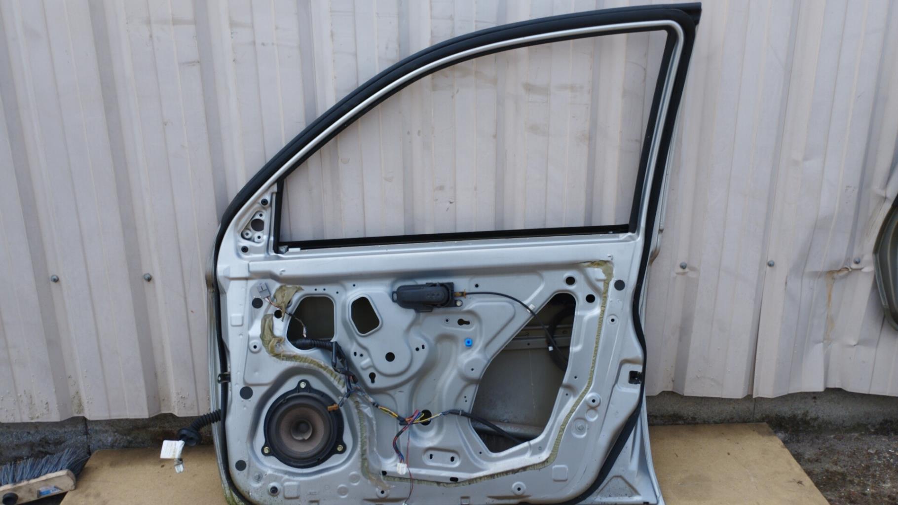 Portiera anteriore destra NISSAN MICRA 3 PHASE 1 Gasolina - 1