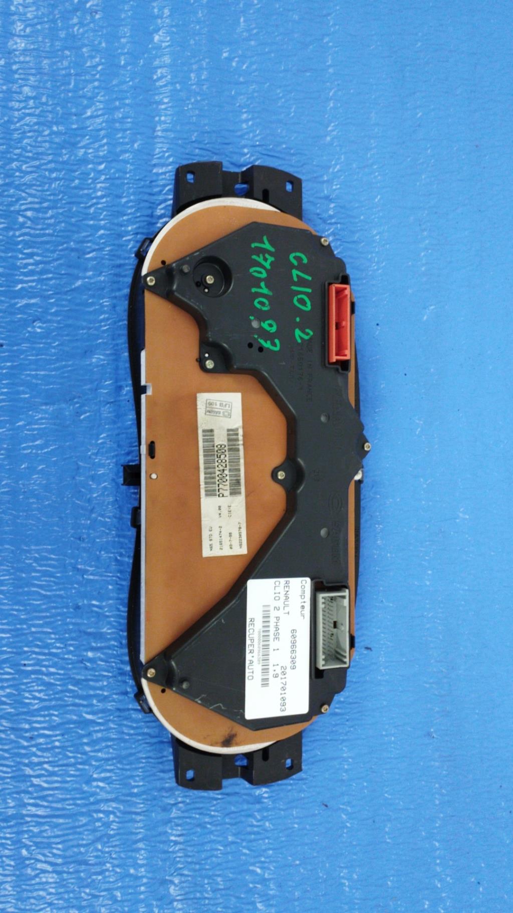 Compteur RENAULT CLIO 2 PHASE 1 Diesel - 1