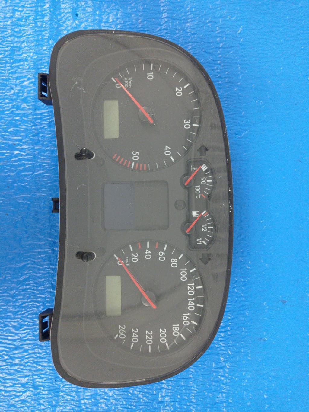 Compteur VOLKSWAGEN GOLF 4 Diesel - 1