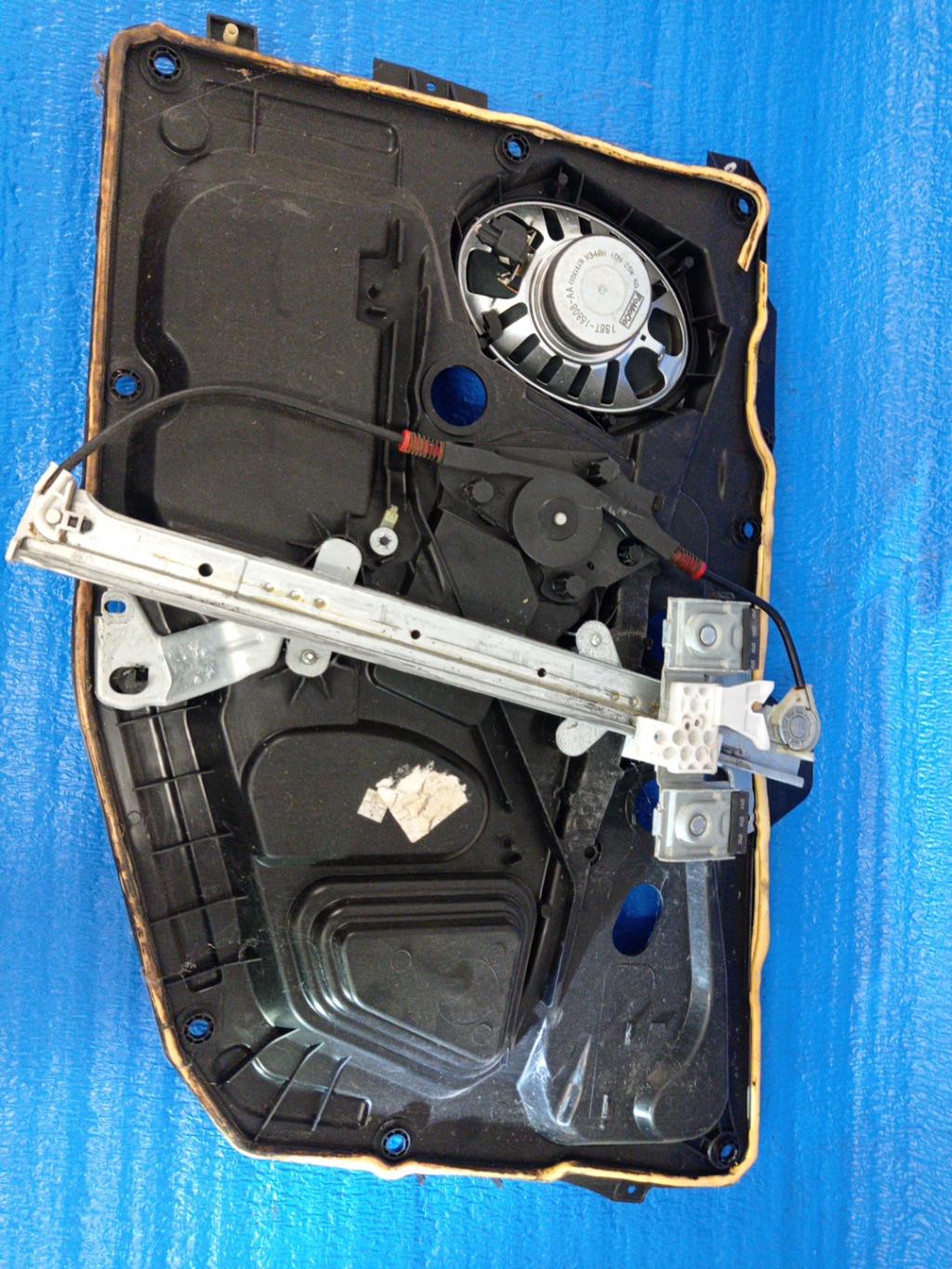 Alzacristalli elettrico anteriore sinistro FORD FIESTA 3 PHASE 1 Diésel - 1