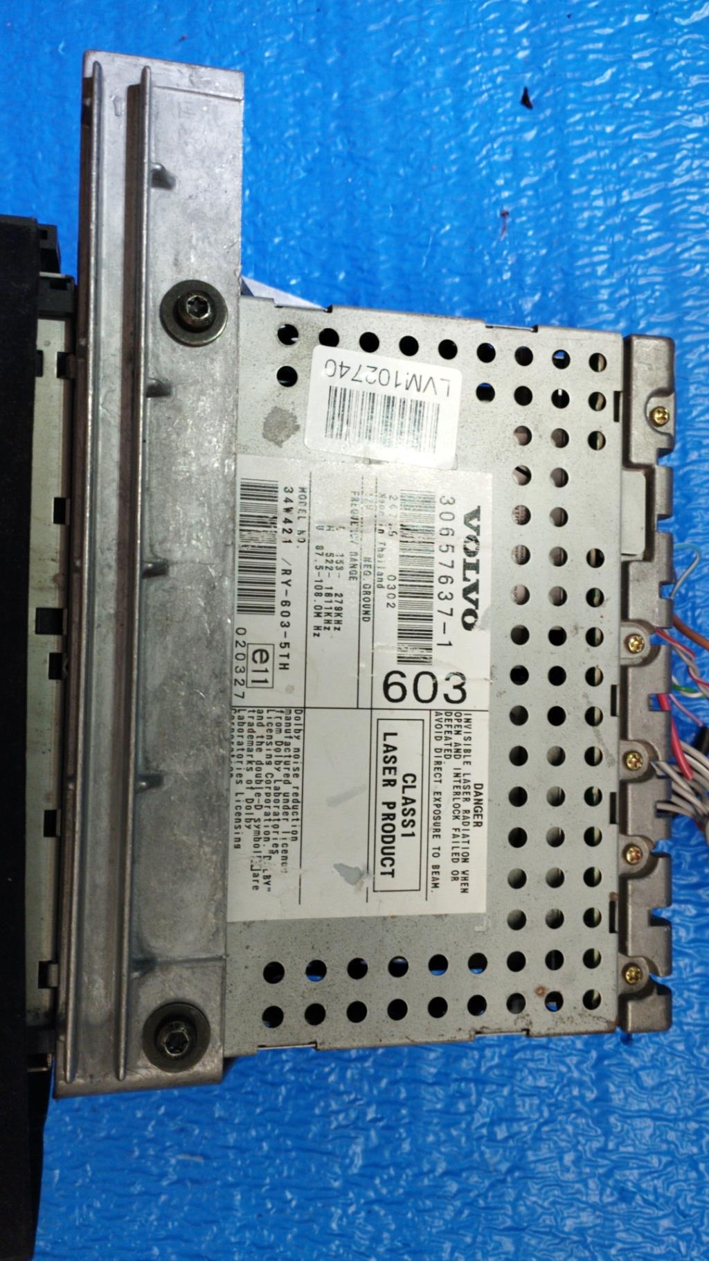 Autoradio originale VOLVO V 70 1 PHASE 2 BREAK Diésel - 1