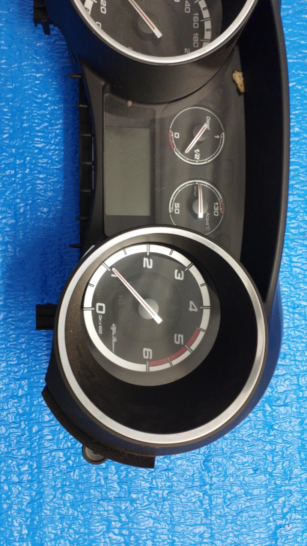 Compteur ALFA ROMEO GIULIETTA 2 PHASE 1 Diesel - 1