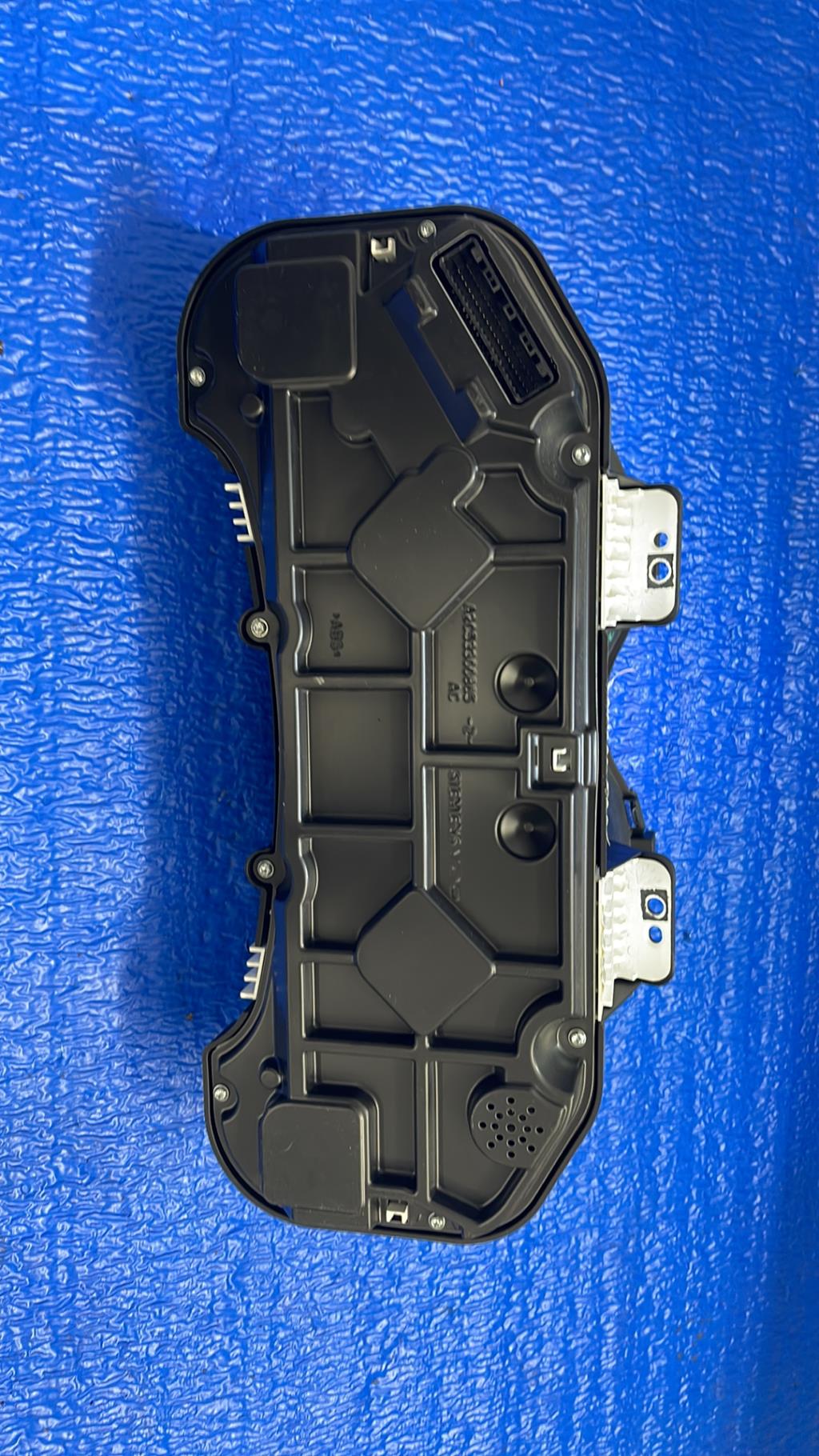 Compteur TOYOTA AURIS 1 PHASE 2 Diesel - 1