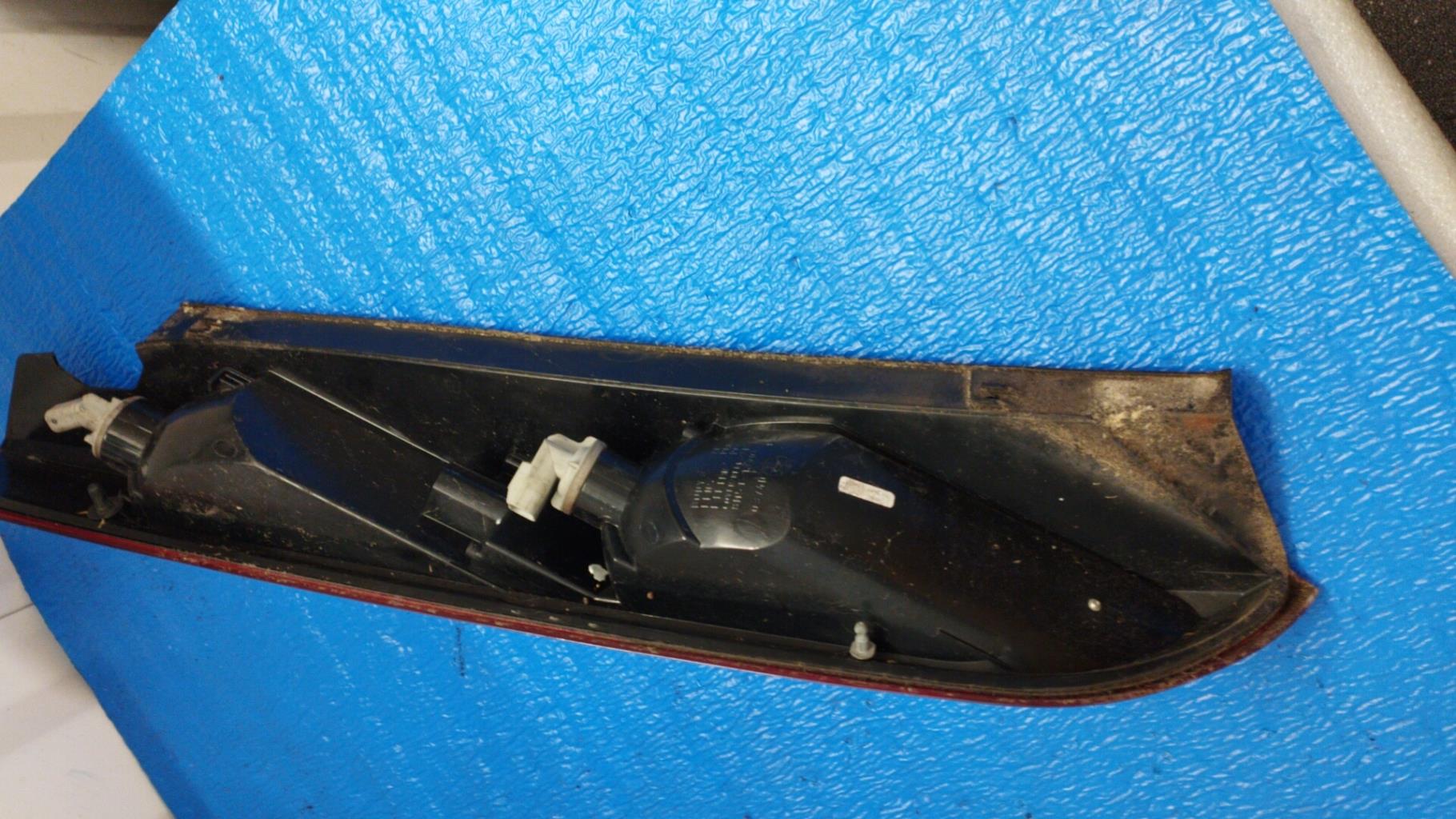 Fanale posteriore principale destro (luci) FORD FOCUS 2 PHASE 1 Gasolina - 1