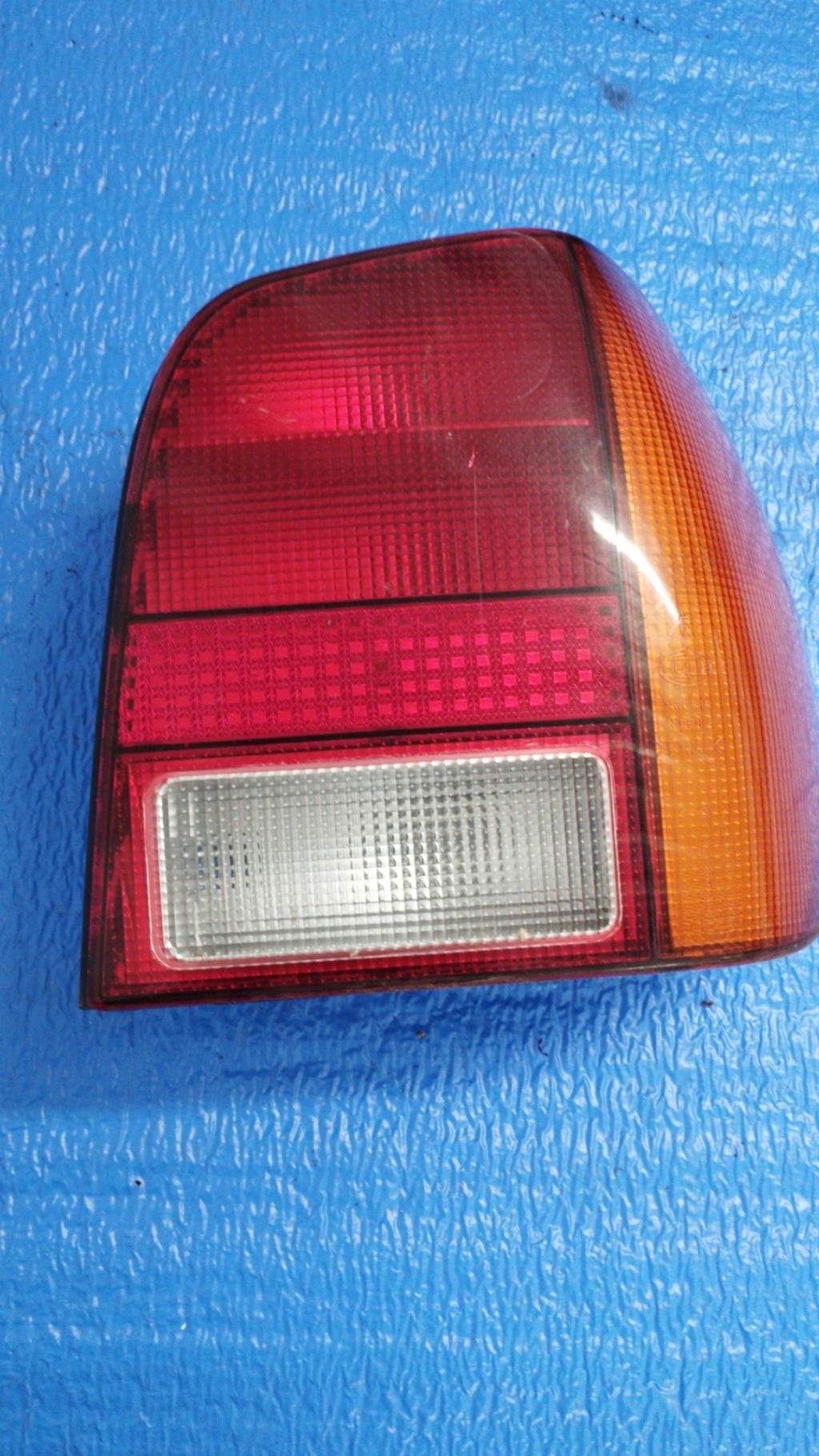 Fanale posteriore principale destro (luci) VOLKSWAGEN POLO 3 PHASE 1 Gasolina - 1