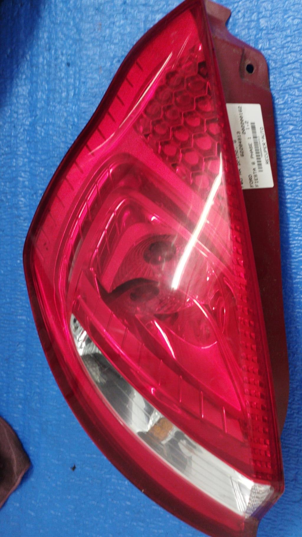 Fanale posteriore principale sinistro (luci) FORD FIESTA 6 PHASE 1 Gasolina - 1