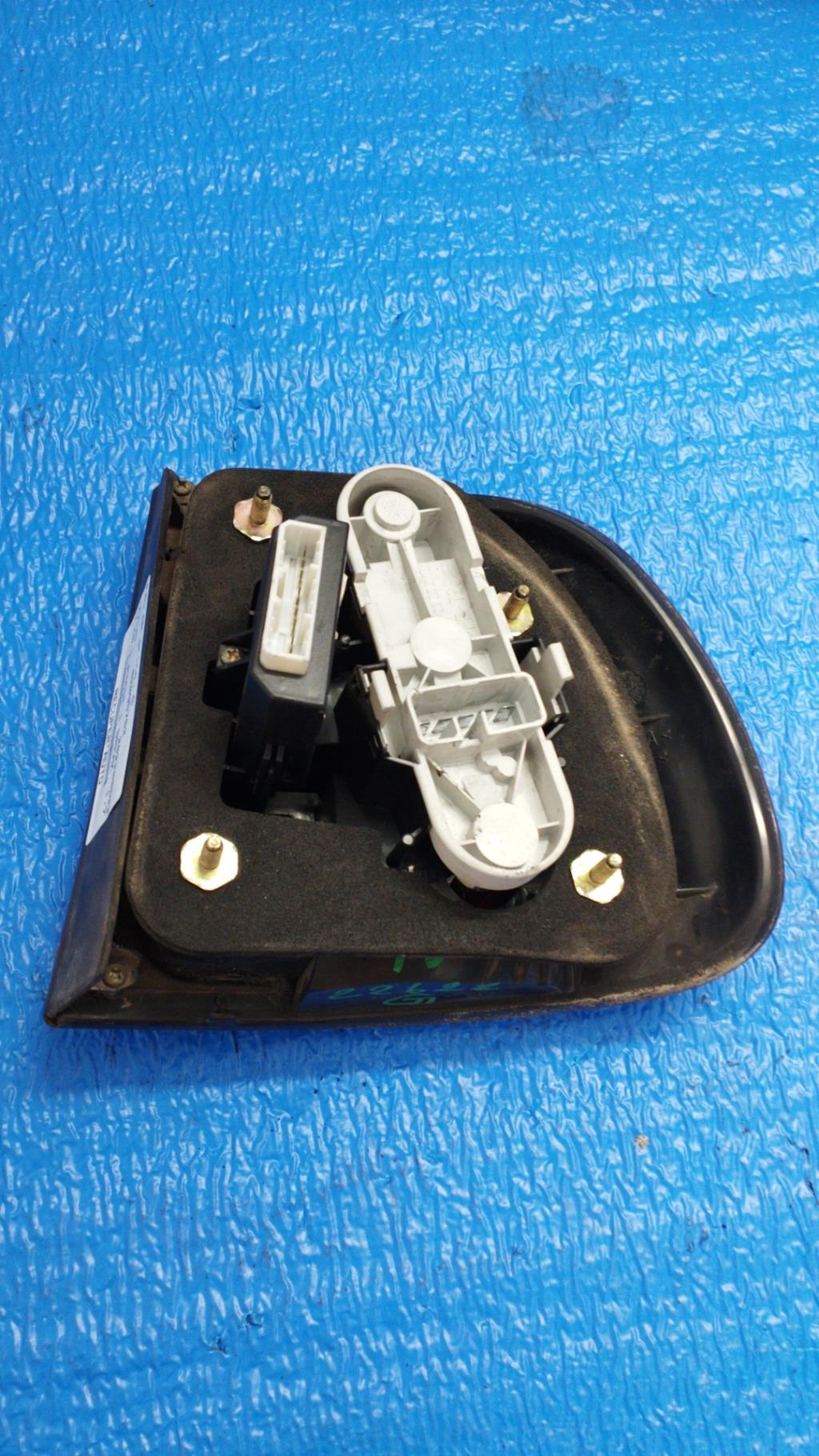 Fanale posteriore principale sinistro (luci) VOLVO V 40 1 PHASE 1 BREAK Gasolina - 1