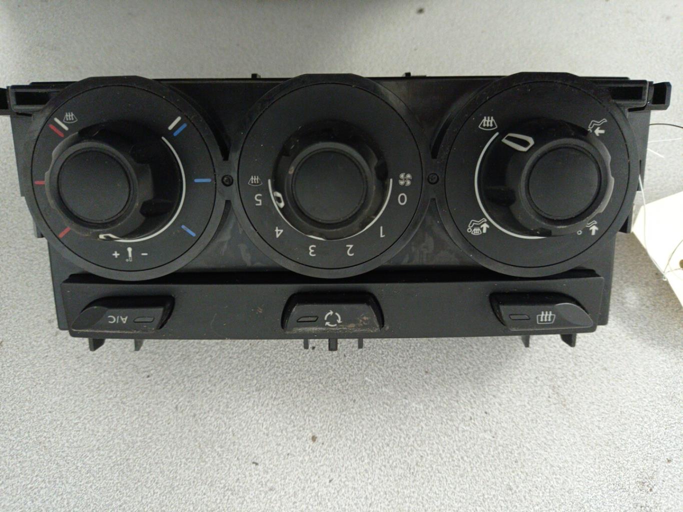 Commande chauffage CITROEN C3 2 PHASE 2 Diesel - 1