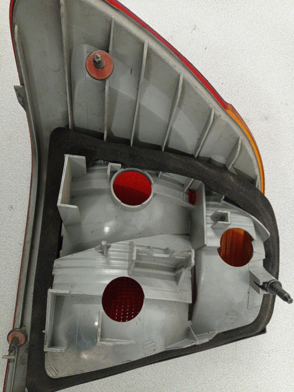 Fanale posteriore principale destro (luci) BMW SERIE 3 E46 PHASE 1 Diésel - 1
