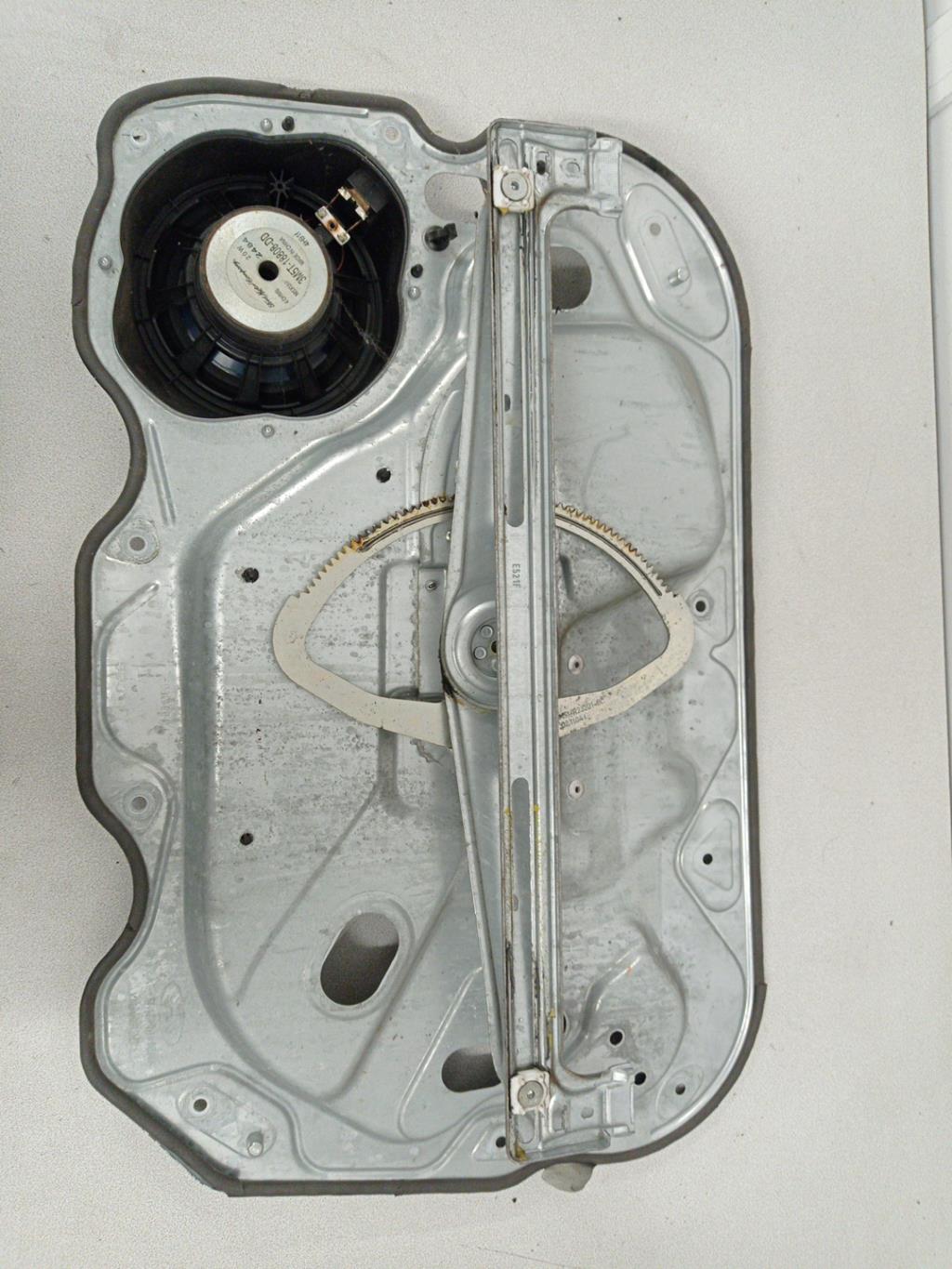 Alzacristalli elettrico anteriore sinistro FORD FOCUS 2 PHASE 1 Diésel - 1