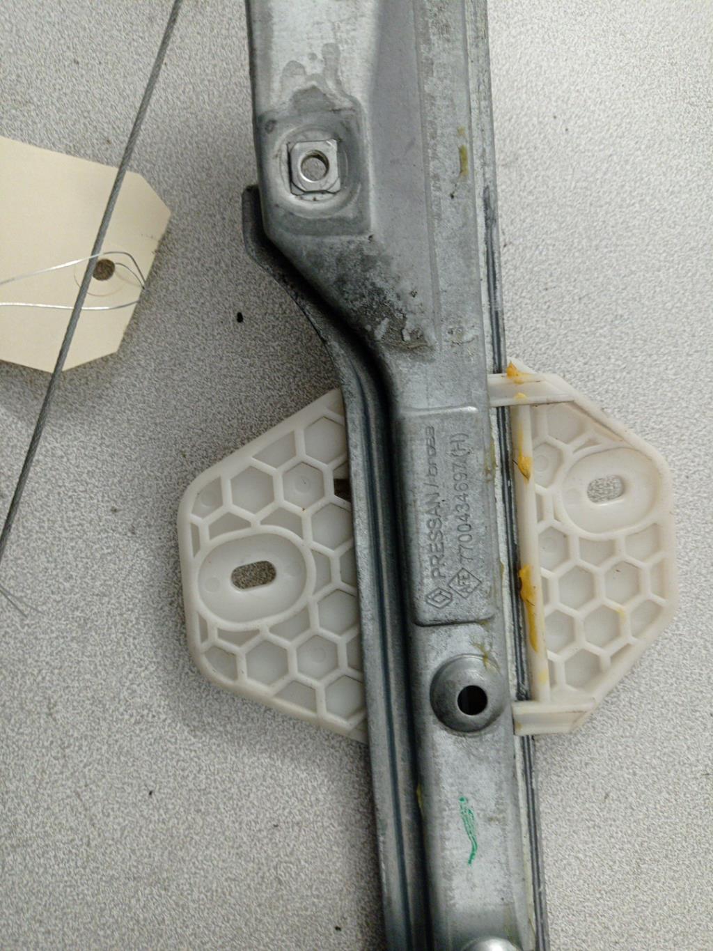Alzacristalli manuale posteriore sinistro RENAULT CLIO 2 CAMPUS PHASE 1 Diésel - 1