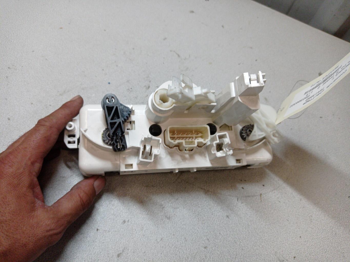 Commande chauffage RENAULT CLIO 3 PHASE 2 Diesel - 1