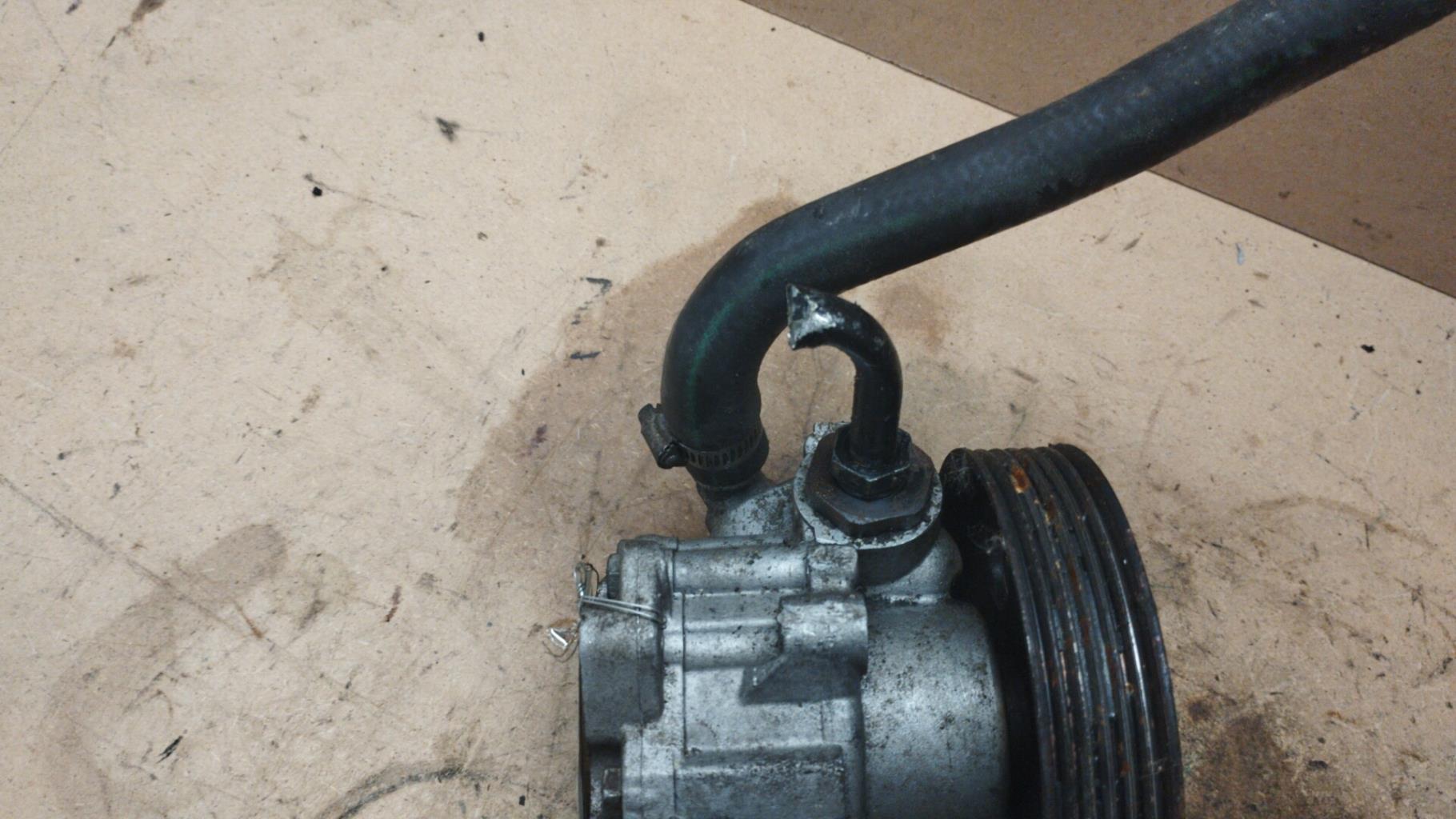 Pompe de direction CITROEN C5 1 PHASE 1 Diesel - 1