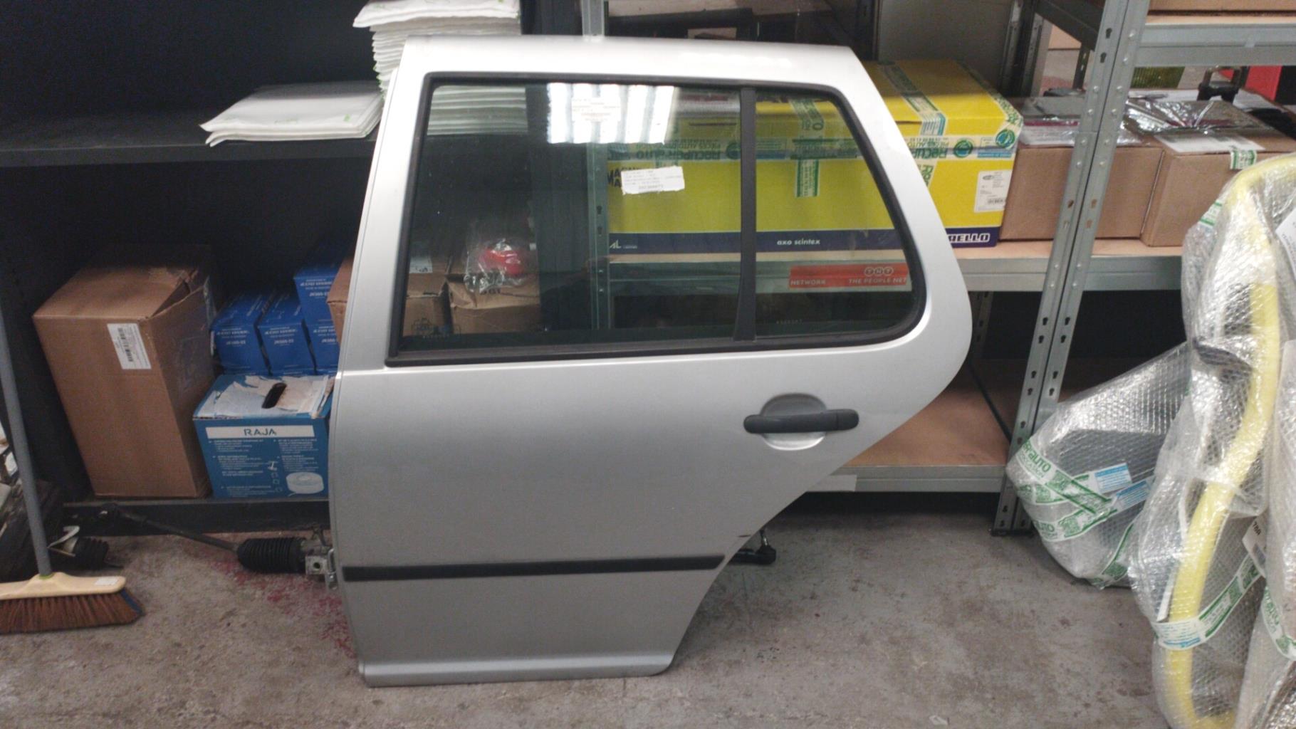 Portiera posteriore sinistra VOLKSWAGEN GOLF 4 Diésel - 1