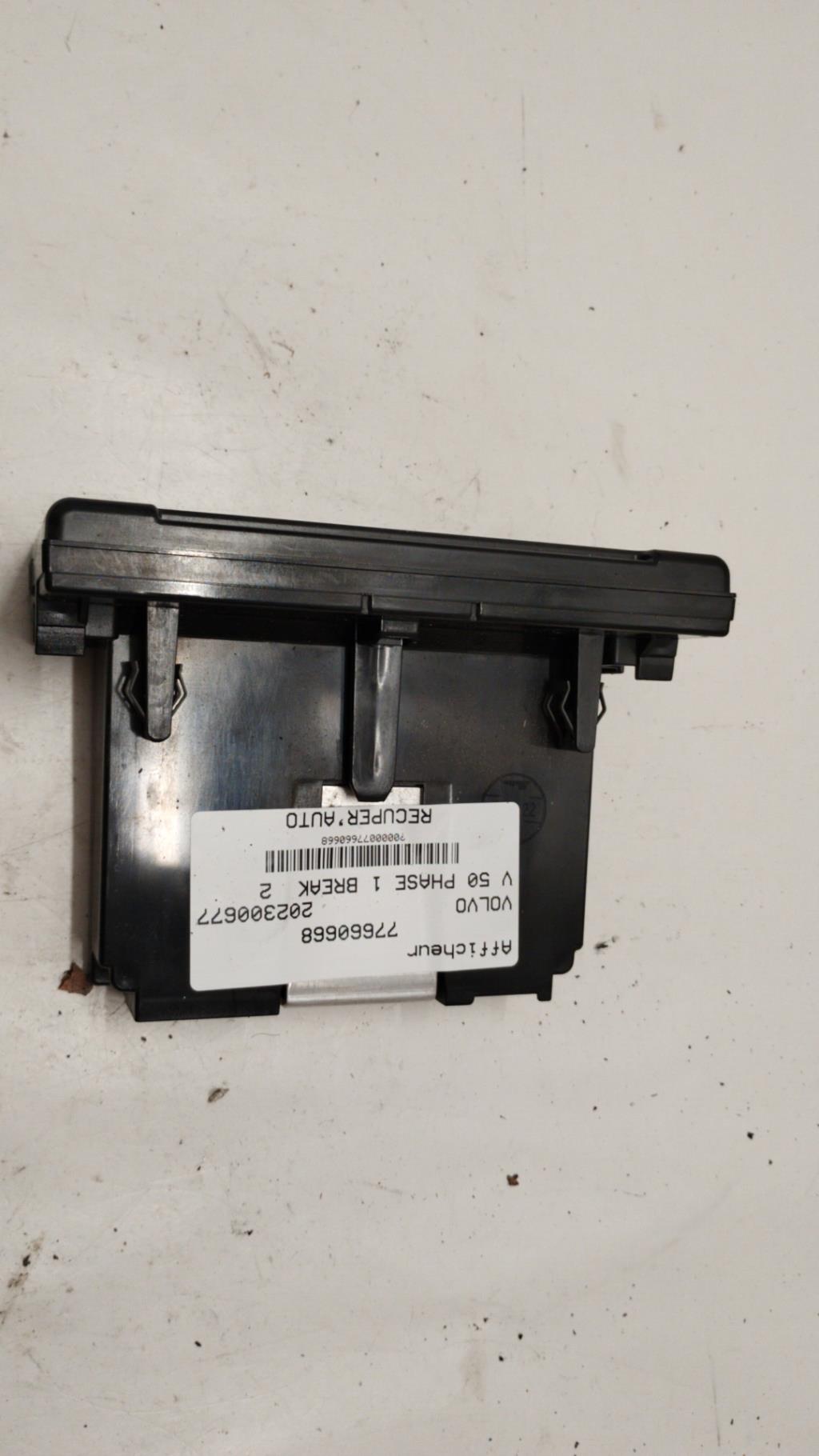 Afficheur VOLVO V 50 PHASE 1 BREAK Diesel - 1