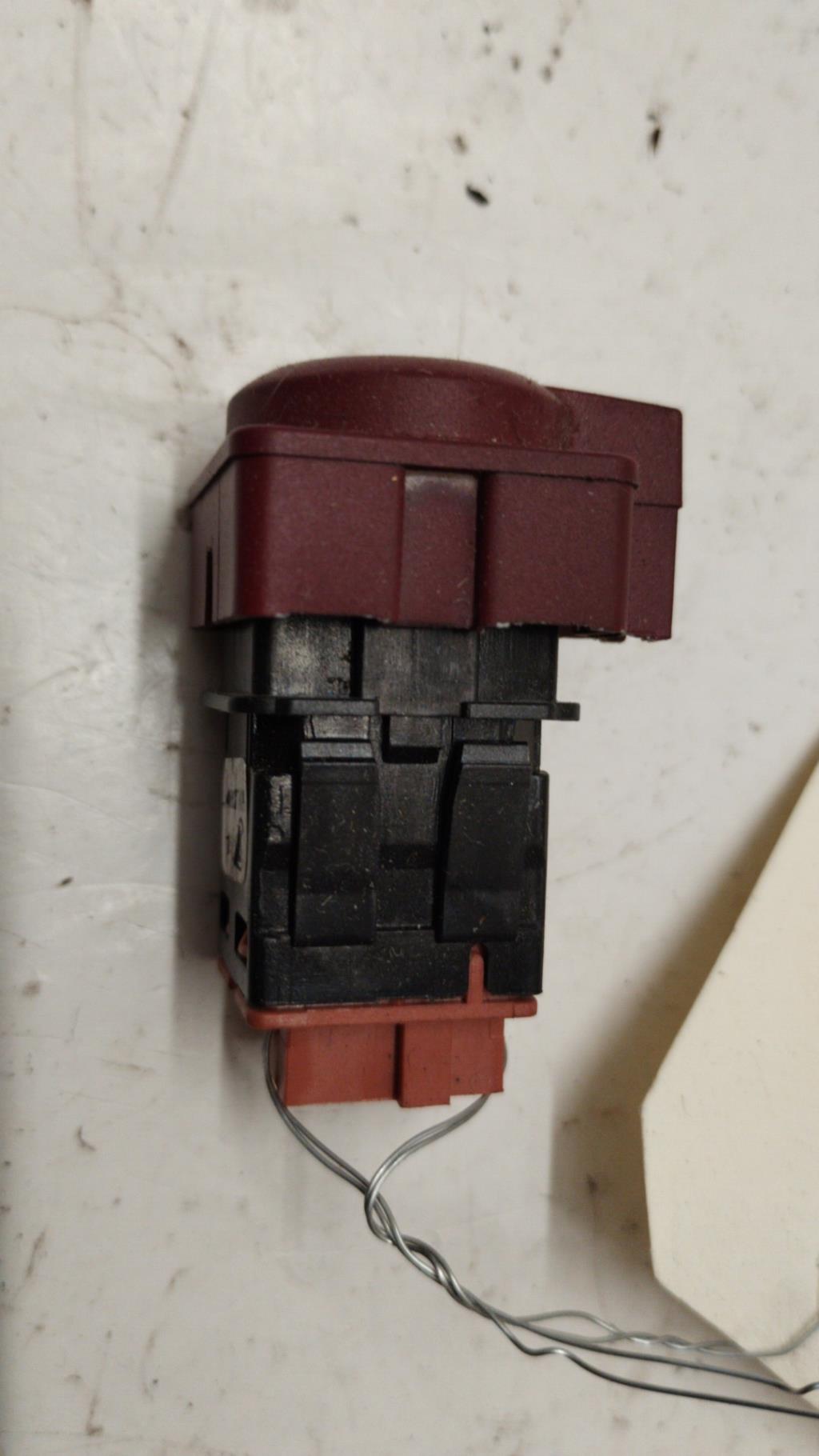 Bouton de warning CITROEN C4 1 PHASE 1 Diesel - 1