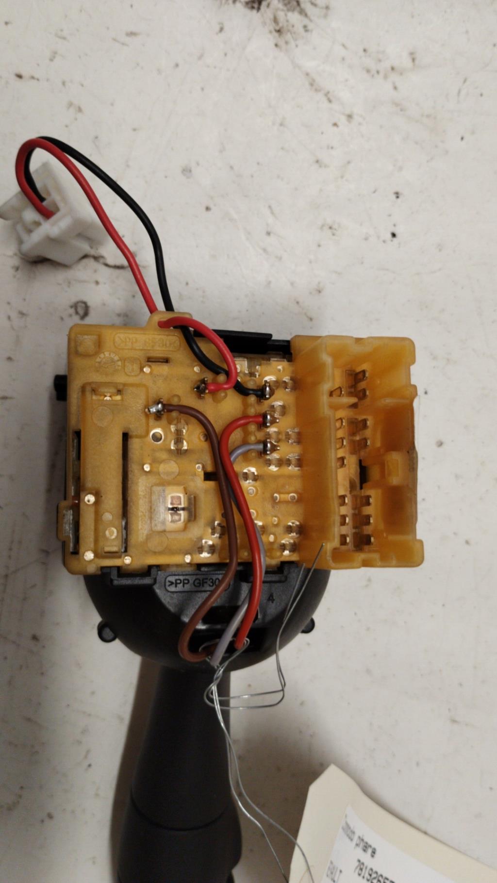 Commodo phare RENAULT CLIO 4 PHASE 1 Essence - 1