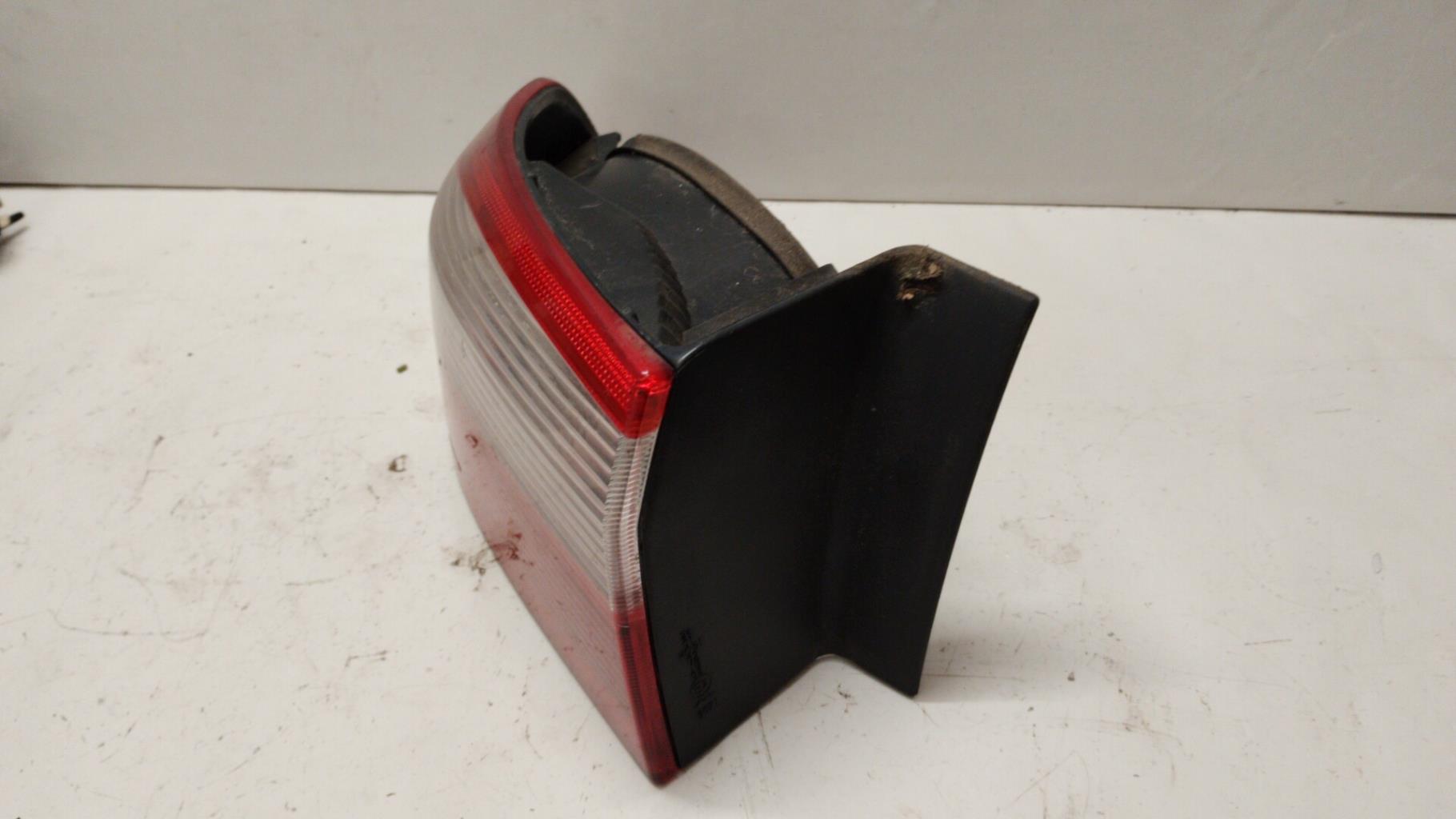 Fanale posteriore principale sinistro (luci) RENAULT LAGUNA 2 PHASE 1 Gasolina - 1