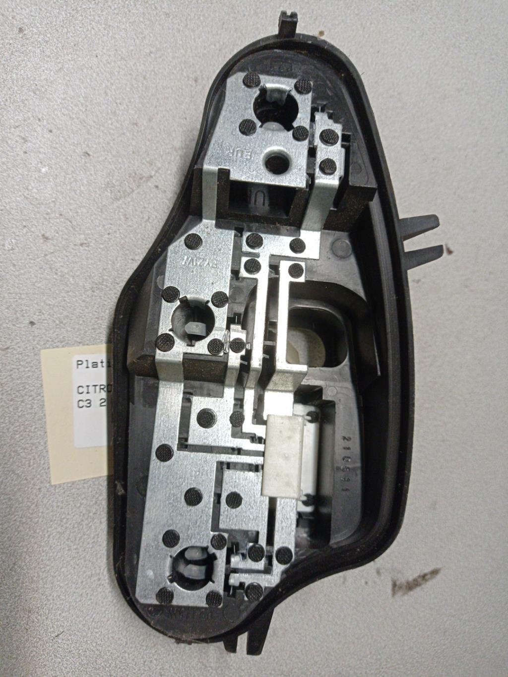 Base portalampade fanale posteriore destro CITROEN C3 2 PHASE 1 Gasolina - 1