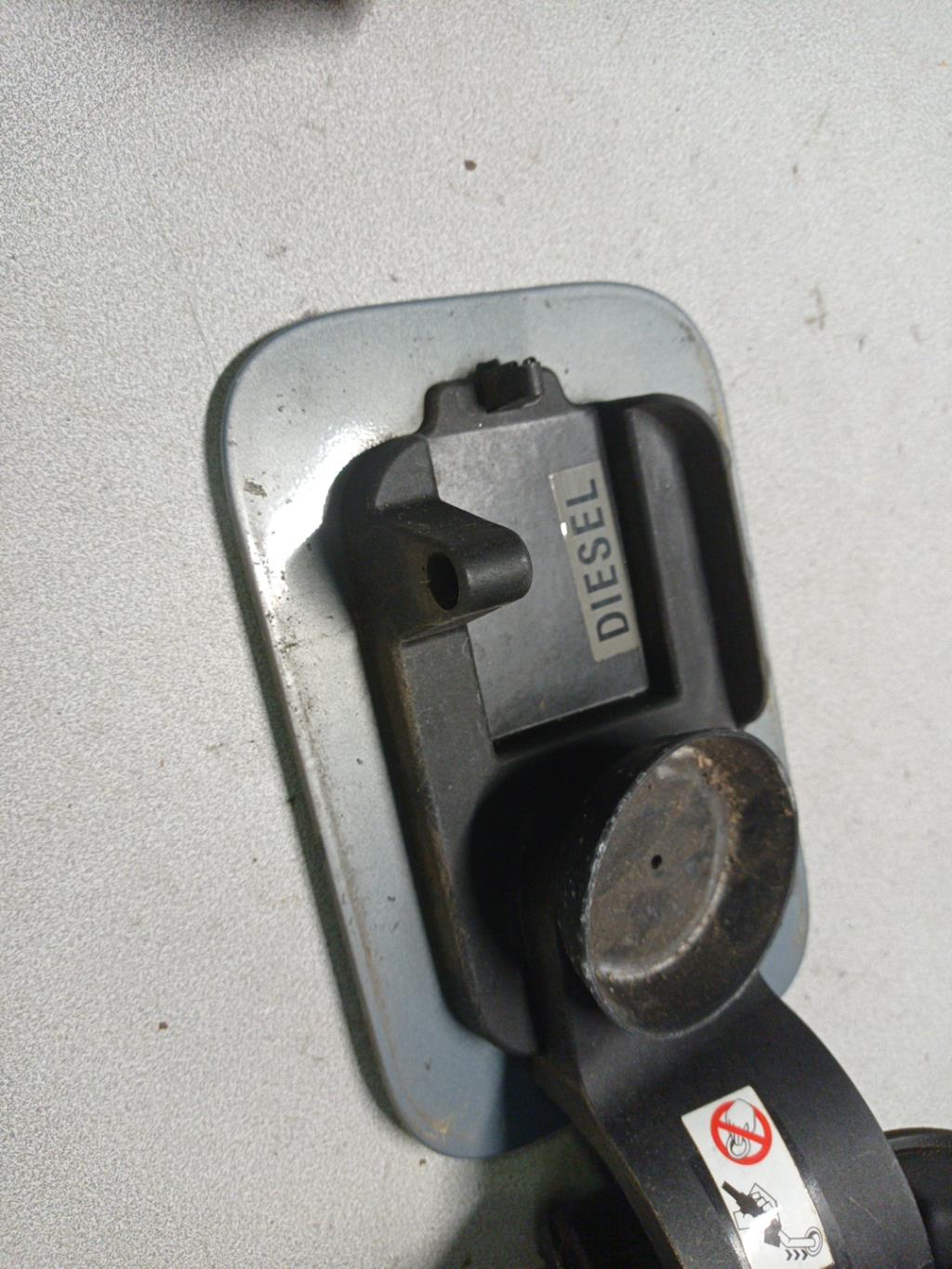 Trappe d'essence RENAULT SCENIC 2 PHASE 1 Diesel - 1