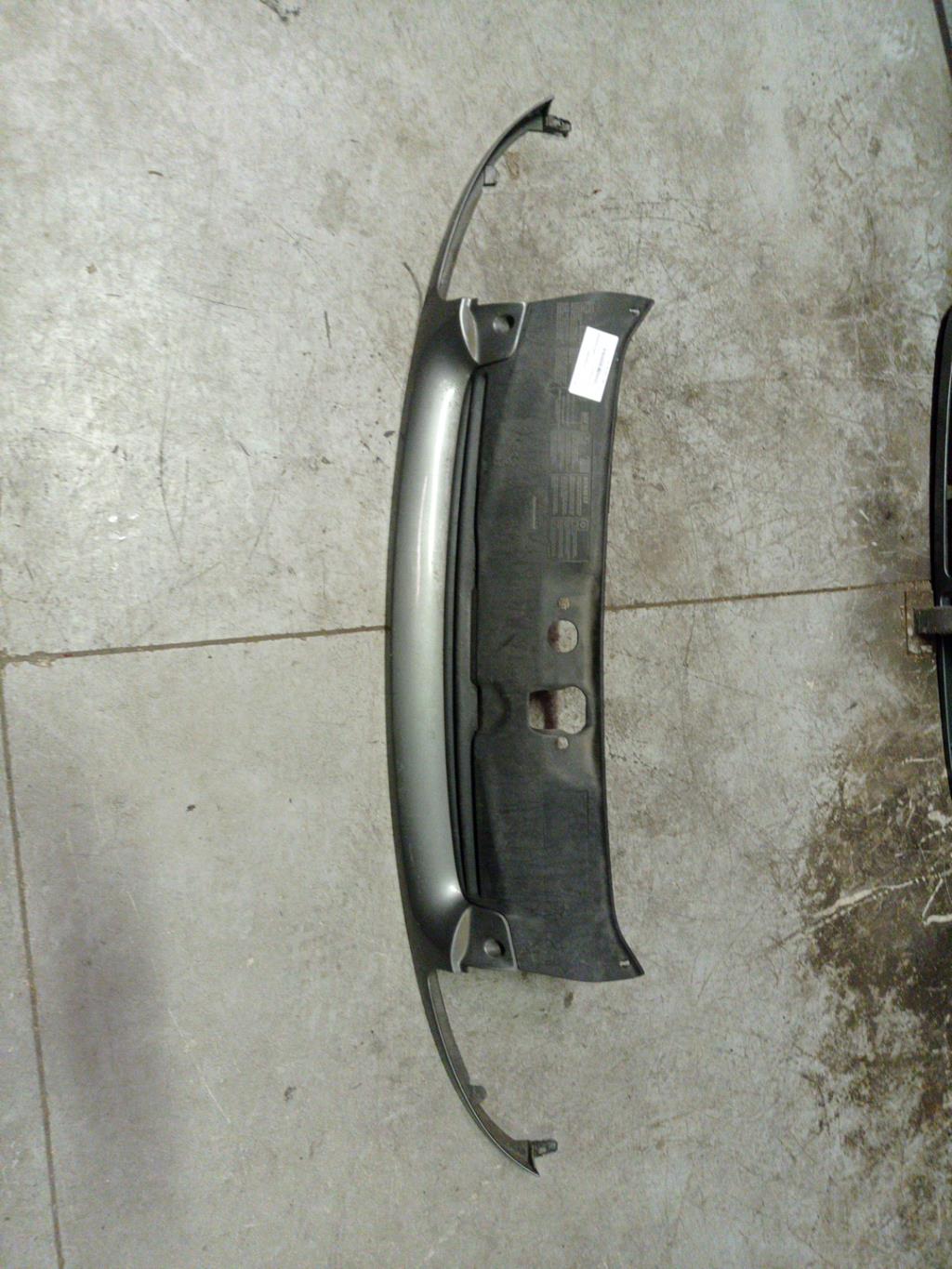 Calandre RENAULT CLIO 2 PHASE 1 Essence - 1