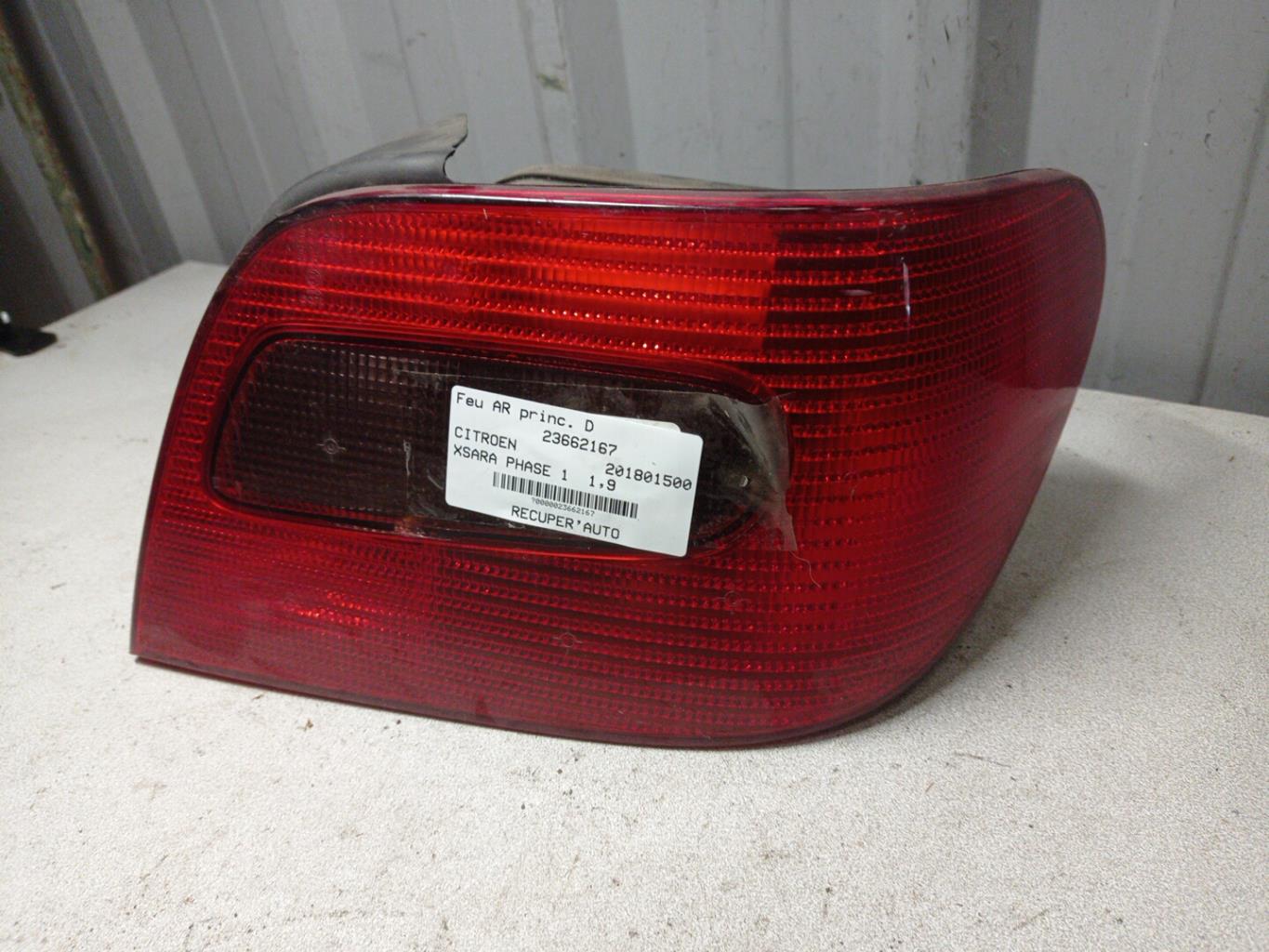Fanale posteriore principale destro (luci) CITROEN XSARA PHASE 1 Diésel - 1