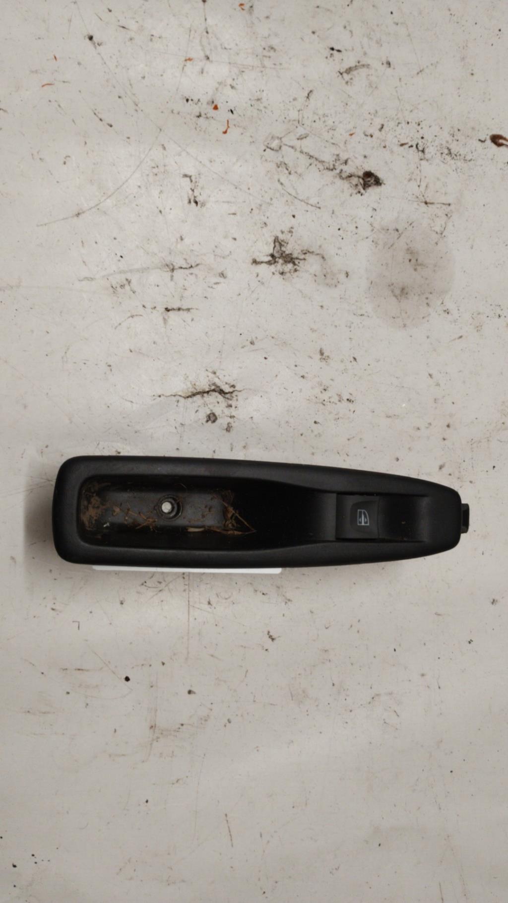 Interruttore lavacristalli posteriore sinistro RENAULT CAPTUR 1 PHASE 2 Diésel - 1