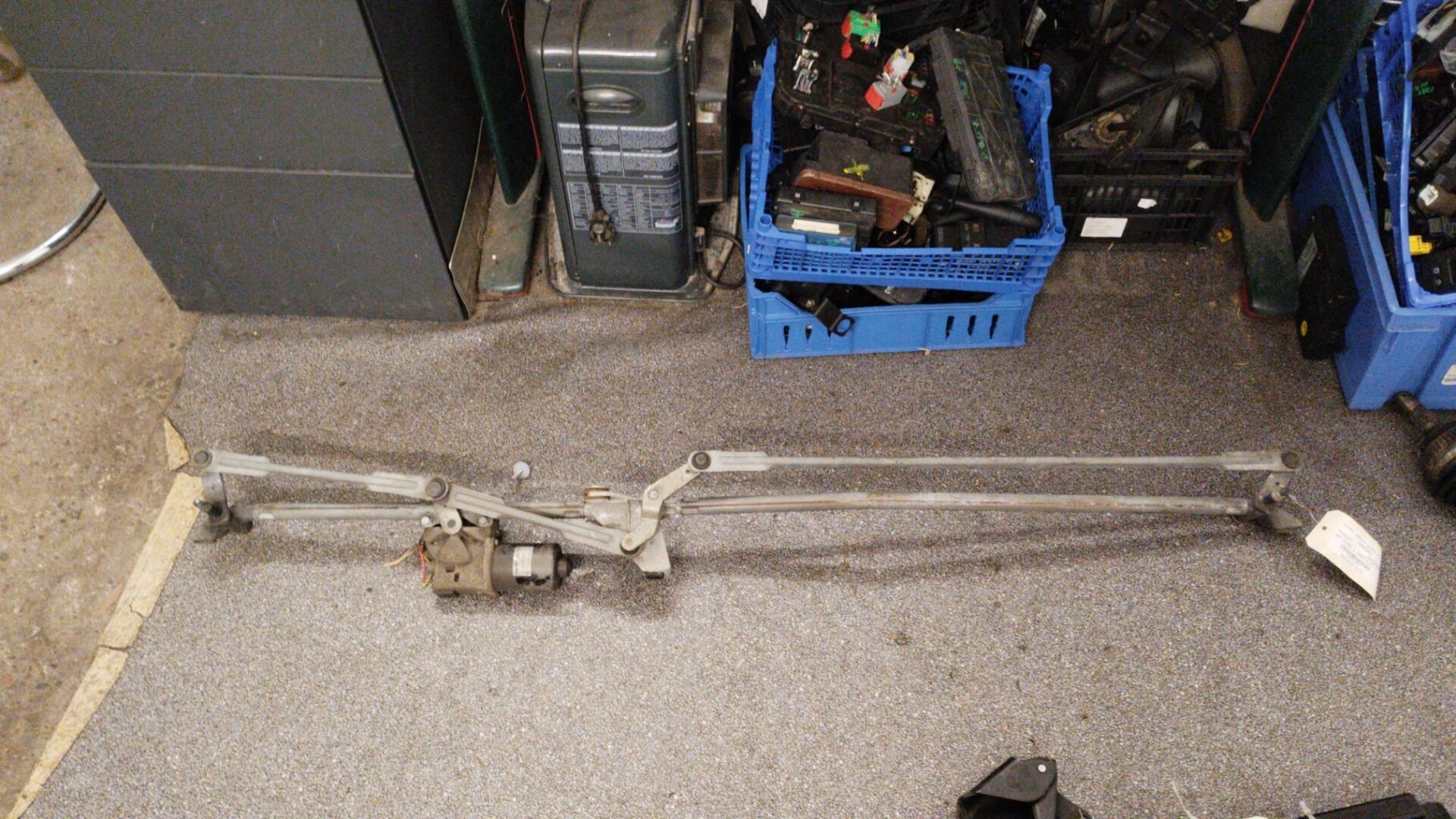 Motore tergicristallo anteriore PEUGEOT 307 PHASE 2 CABRIOLET Diésel - 1
