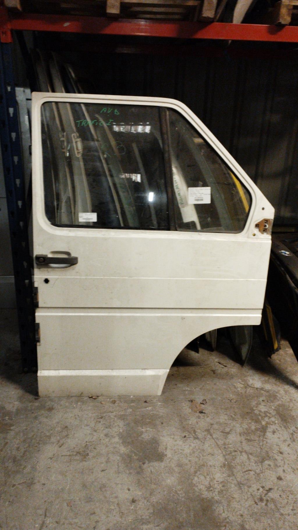 Porte avant droit RENAULT TRAFIC 1 Essence - 1