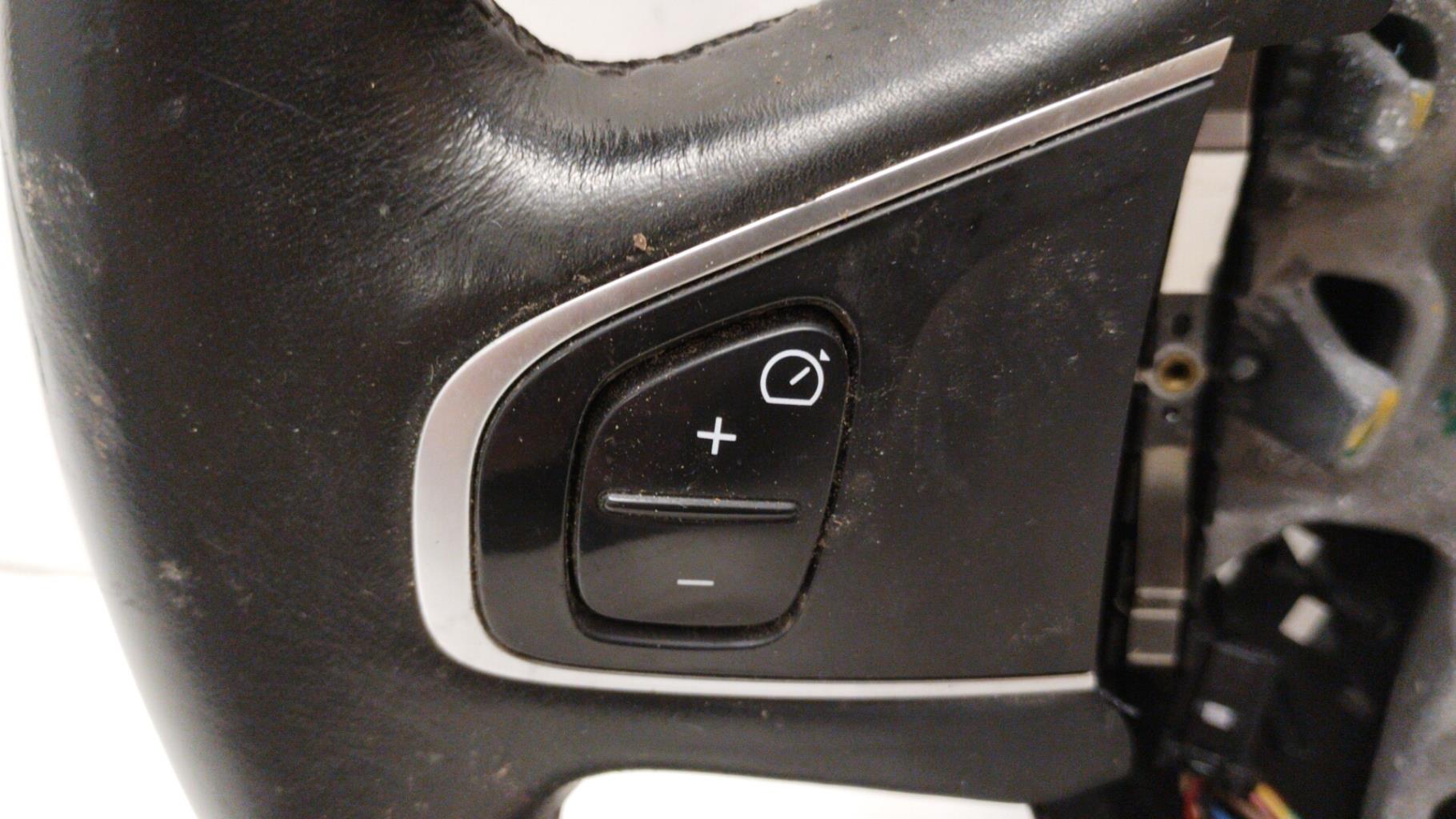 Volant RENAULT CAPTUR 1 PHASE 2 Diesel - 1